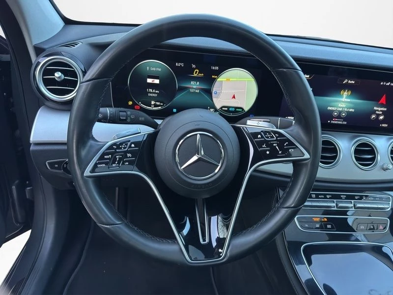 Mercedes-Benz E-Klasse 220 T d AVANTGARDE KAM PANO SHZ STANDHZG MBUX AVANTGARDE