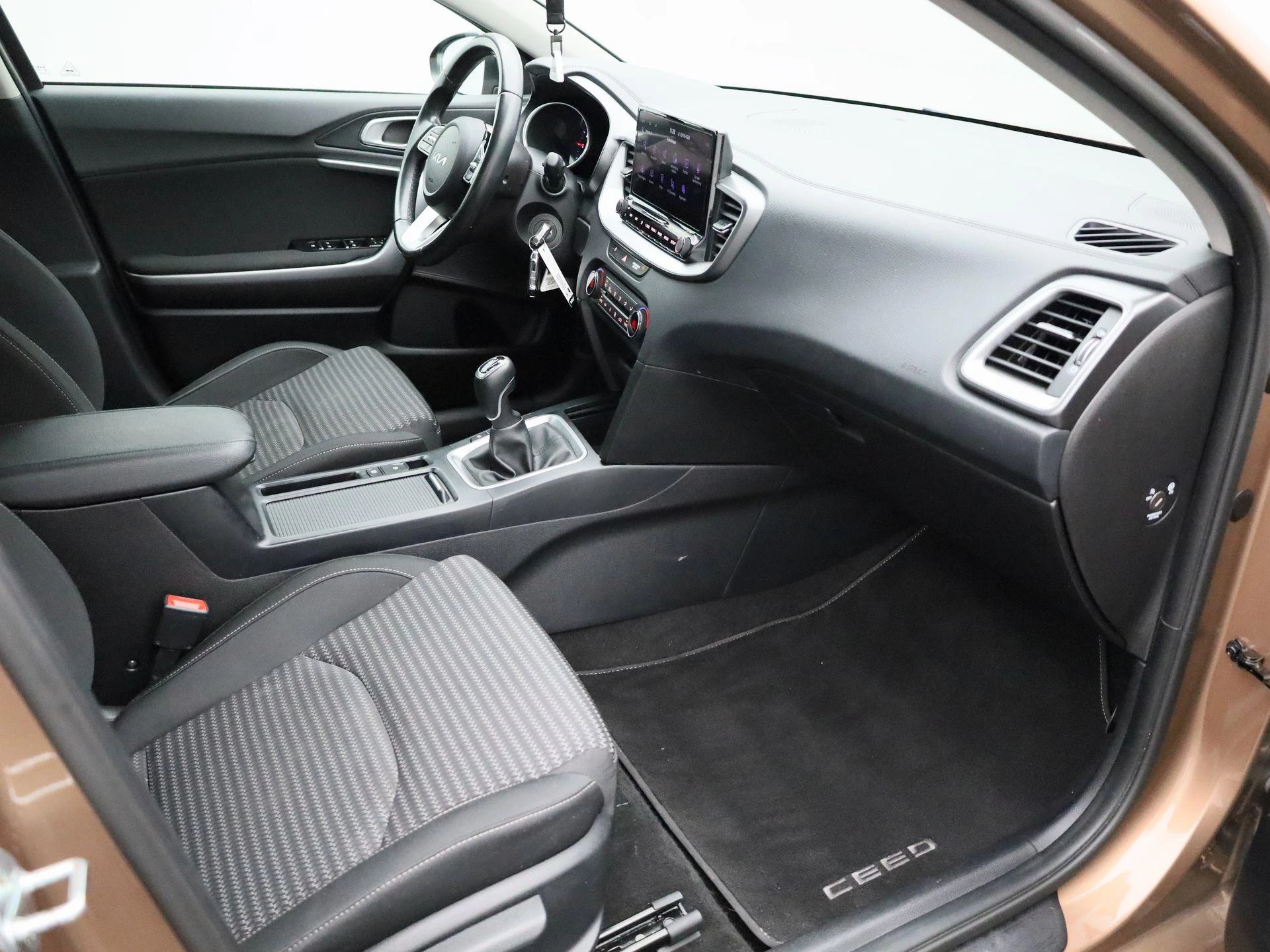 Kia-Ceed Sportswagon-image-27