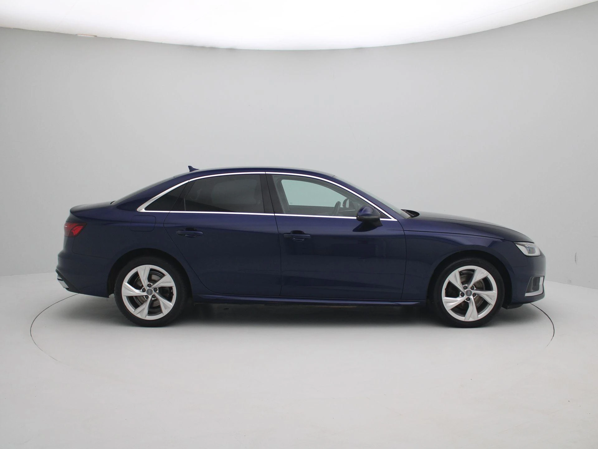 Audi A4 Limousine 35 TFSI Launch edition Business