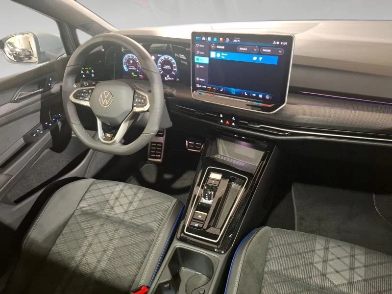 Volkswagen-Golf-image-13