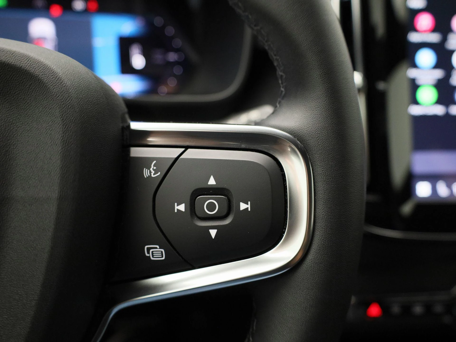 Volvo-XC40-image-16