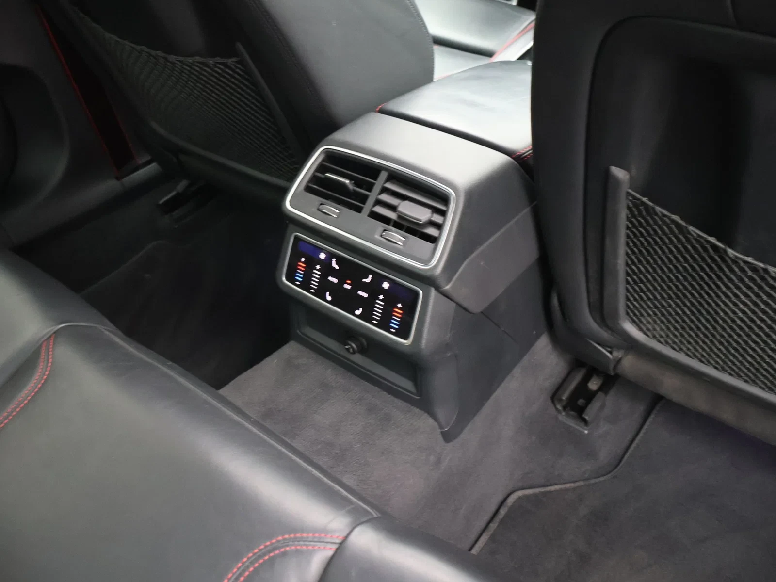 Audi A6 PHEV Audi A6 Competition 55TFSIe QUATTRO 367PK *AUTOMAAT*3X-S LINE*PANODAK*LEDER*CAMERA*CRUISE*PDC*NAVI*APP-CONNECT*...*