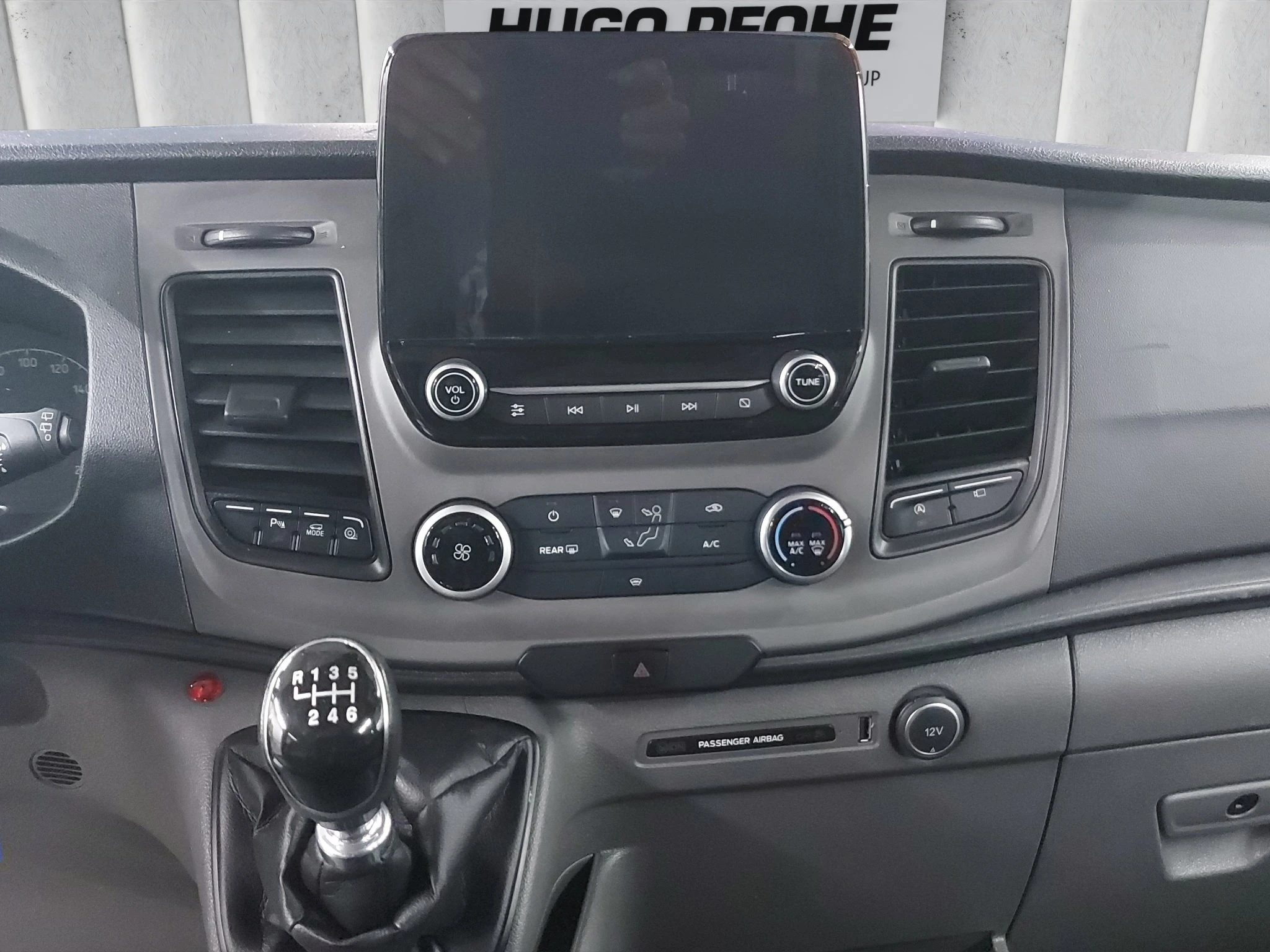 Ford-Transit-image-14