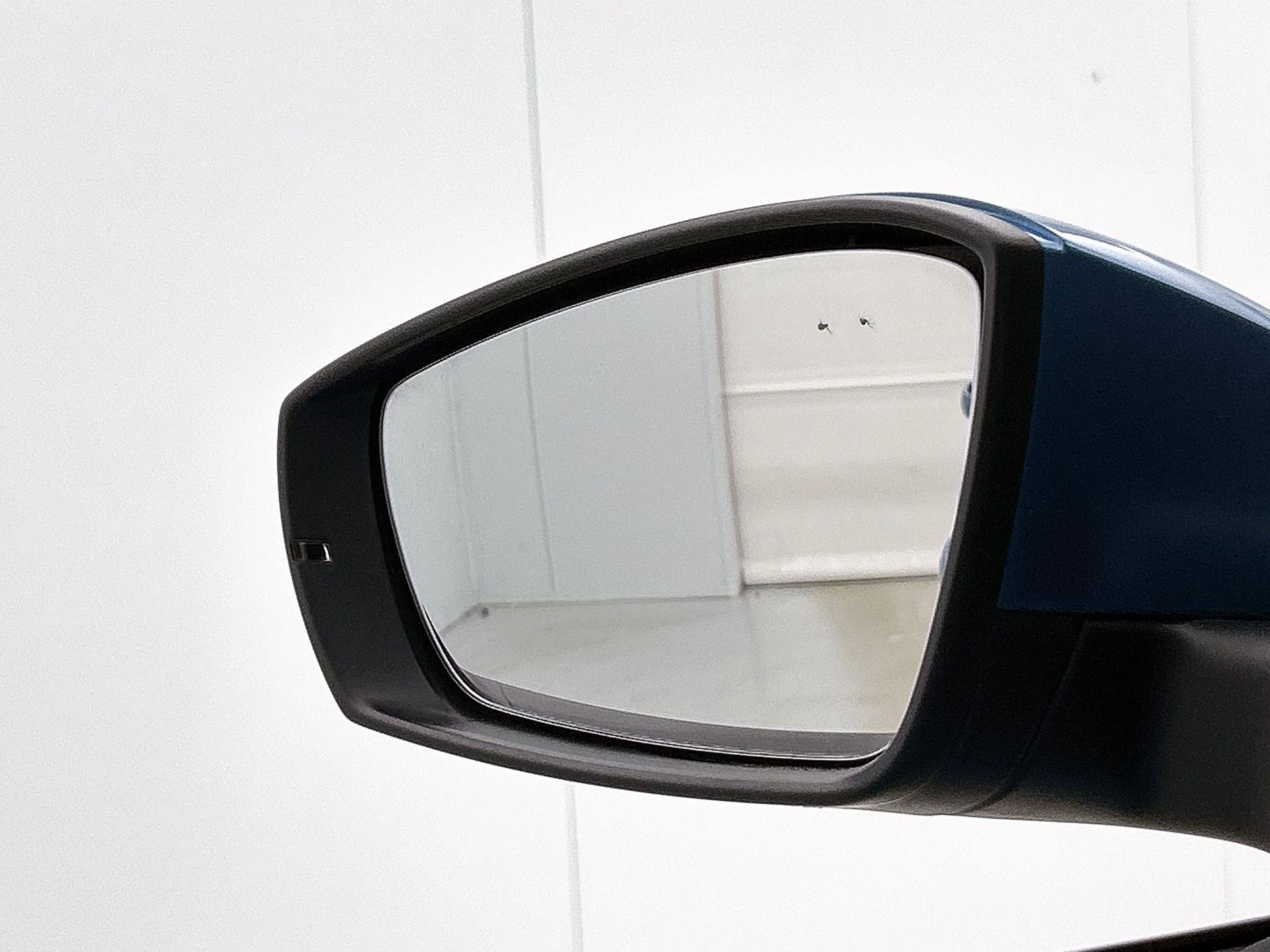 Volkswagen-up!-image-18