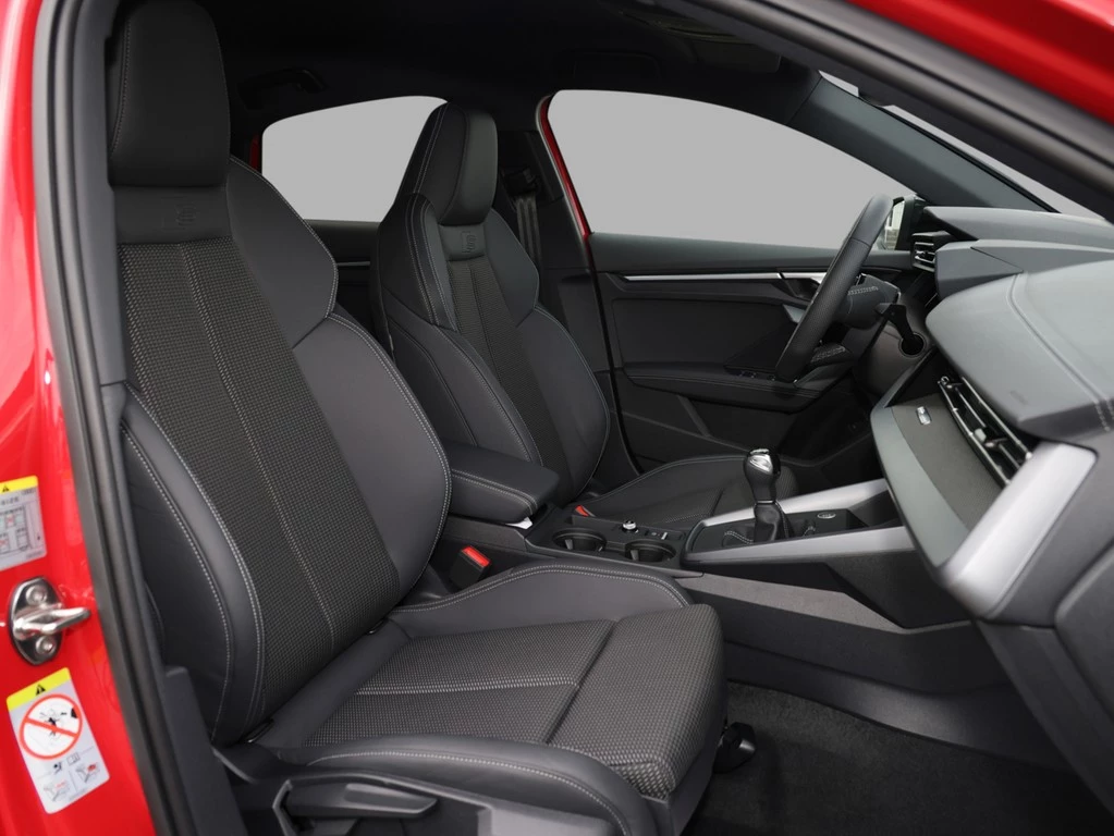 Audi A3 Limousine 30 TFSI S line 6-Gang