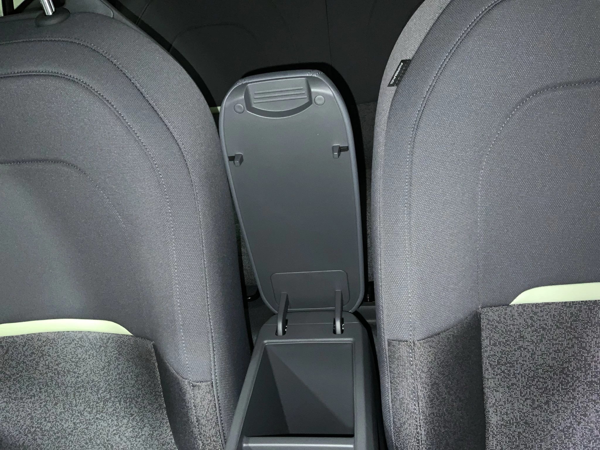 Kia EV2 Earth 42.2 kWh Sports Utility Vehicle. 108 kW. 5-türig