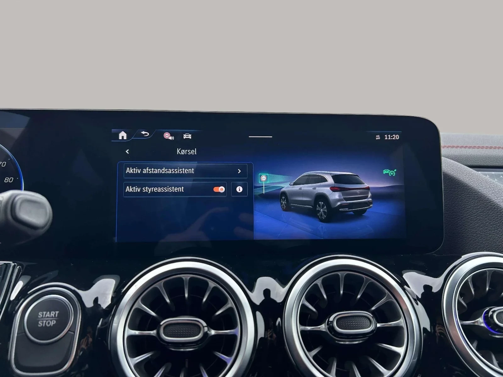 Mercedes-Benz-EQA-image-18