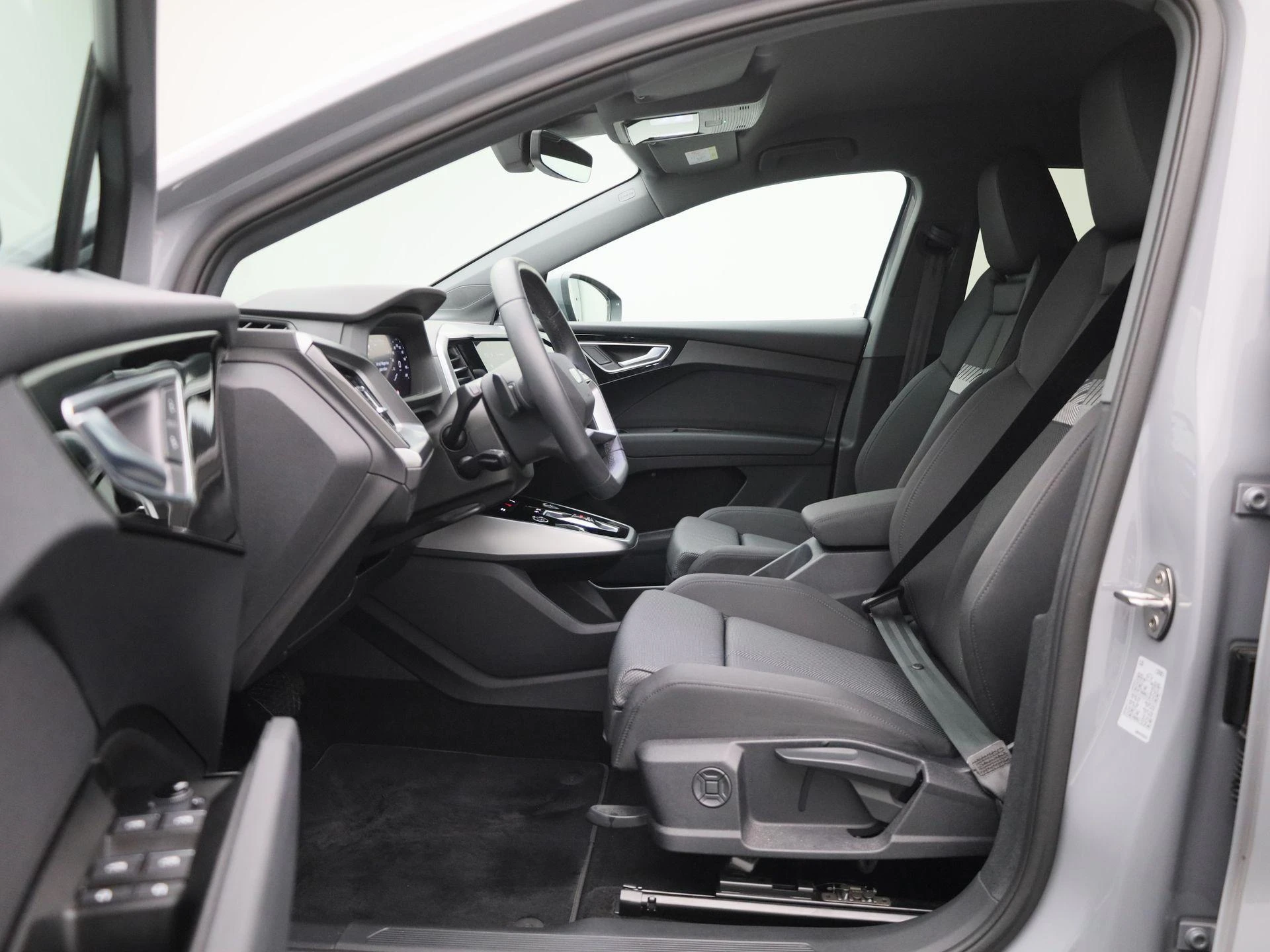 Audi-Q4 Sportback e-tron-image-10
