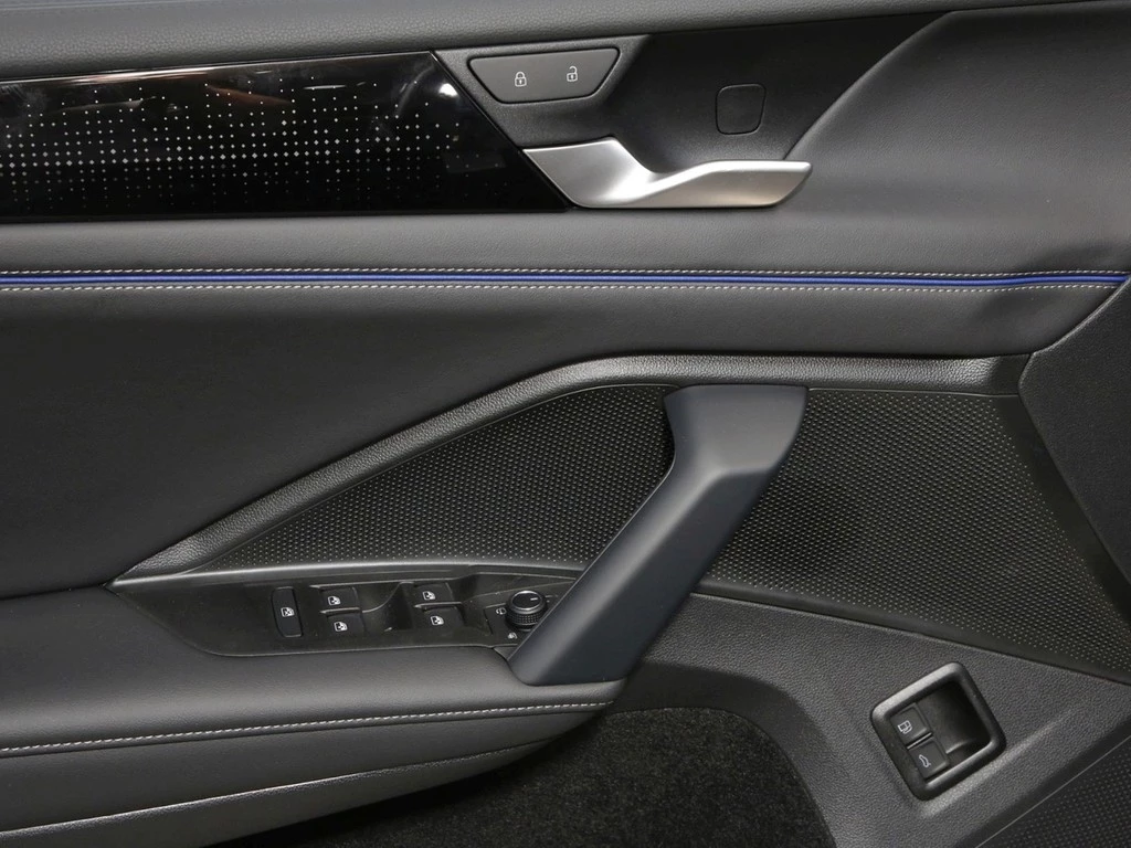 Volkswagen Tiguan R-Line 1.5 eHybrid OPF 6-Gang-DSG