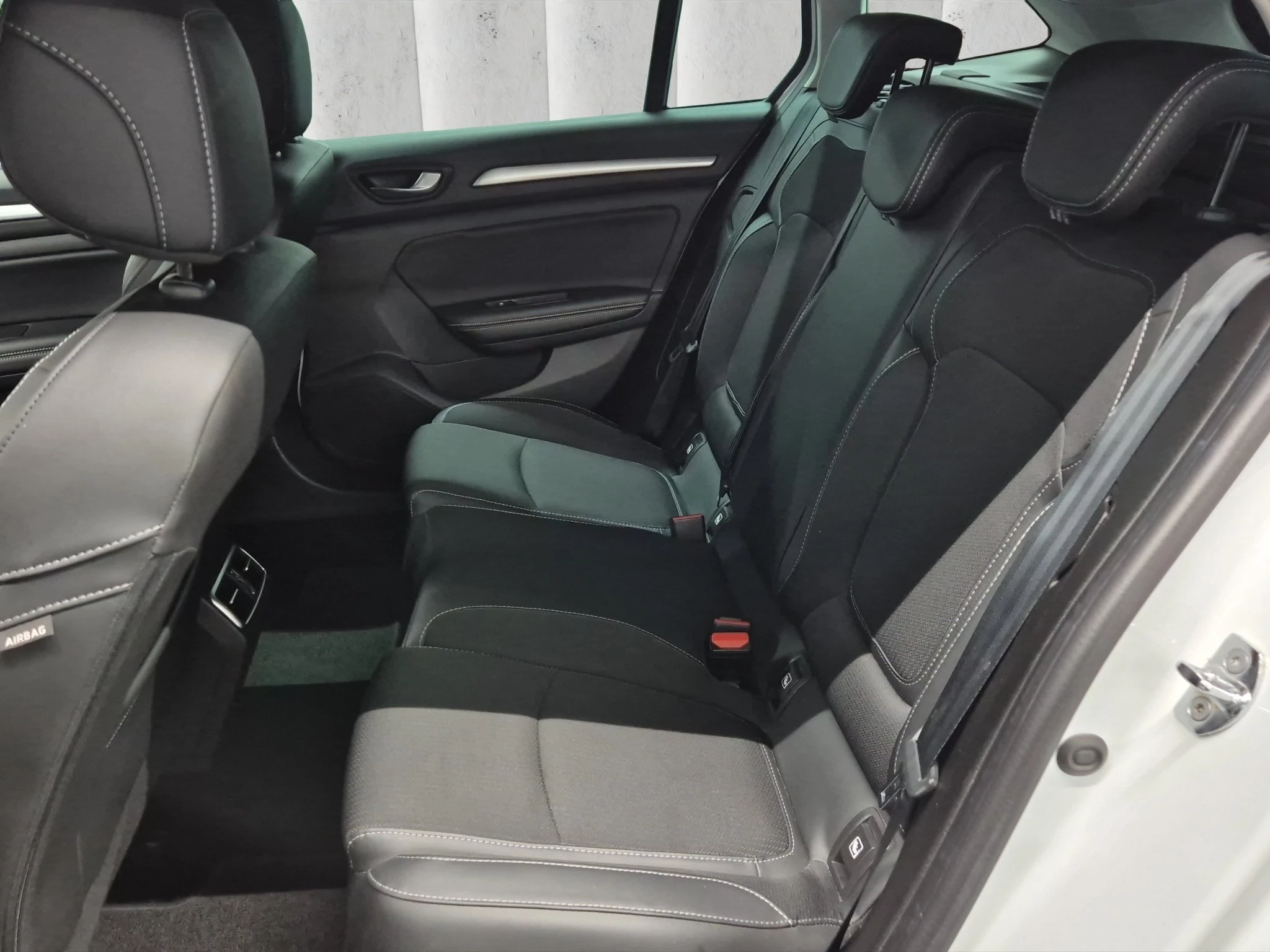 Renault Mégane IV 1.3 TCe 140 Grandtour Intens
