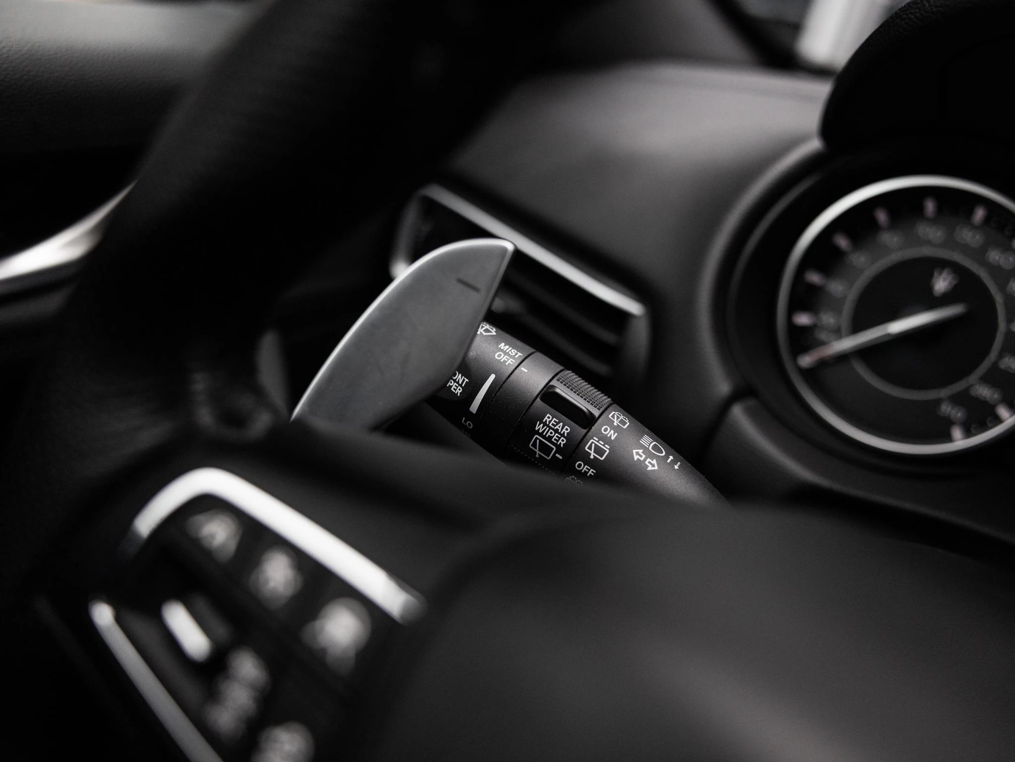 Maserati-Levante-image-40