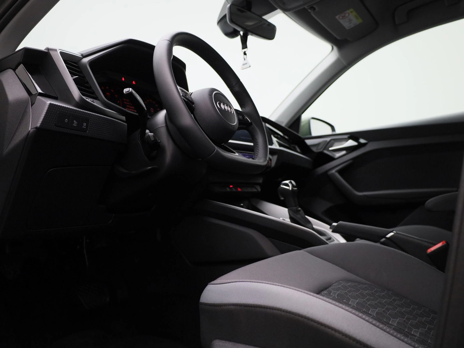 Audi-A1 Sportback-image-27