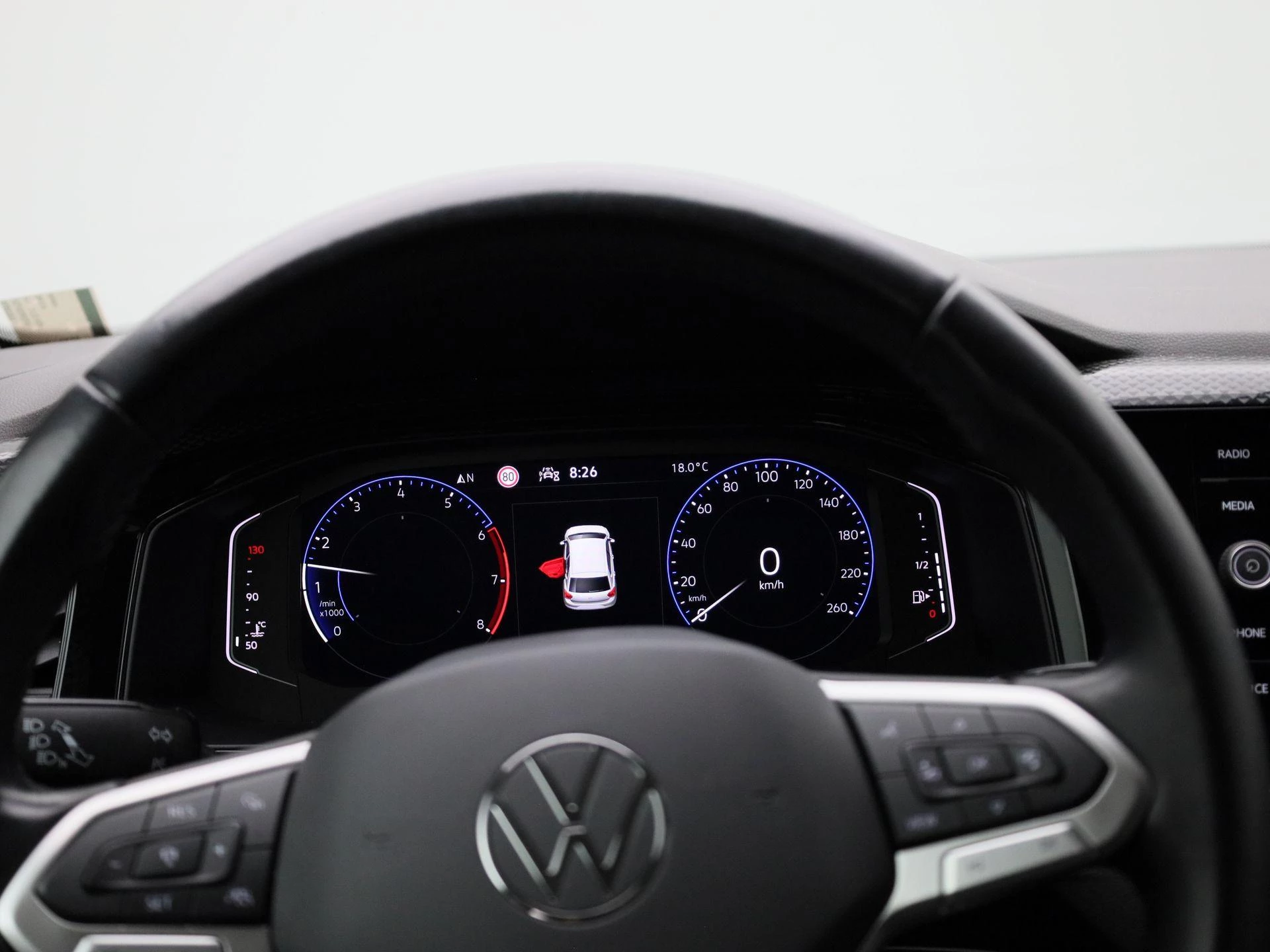 Volkswagen-Polo-image-7