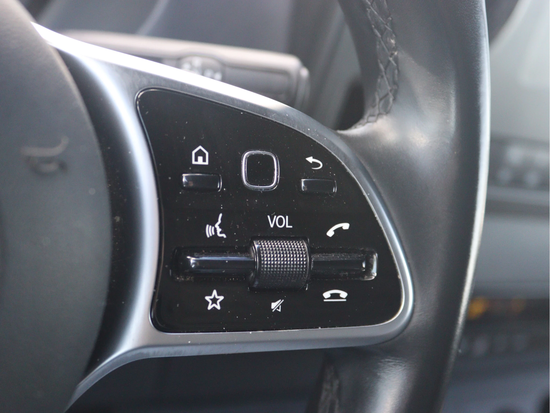 Mercedes-Benz-Sprinter-image-8