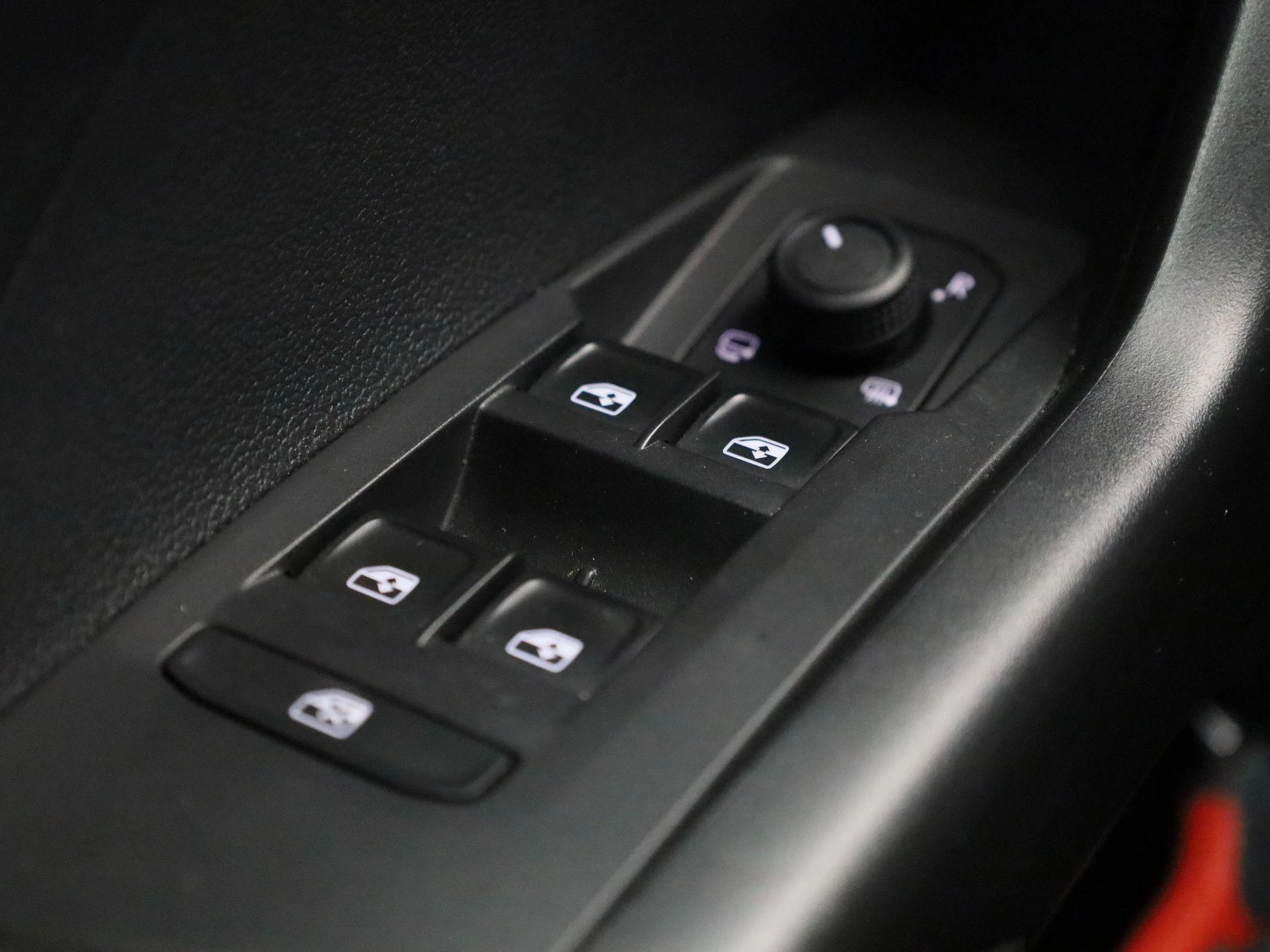 Volkswagen-T-Cross-image-26