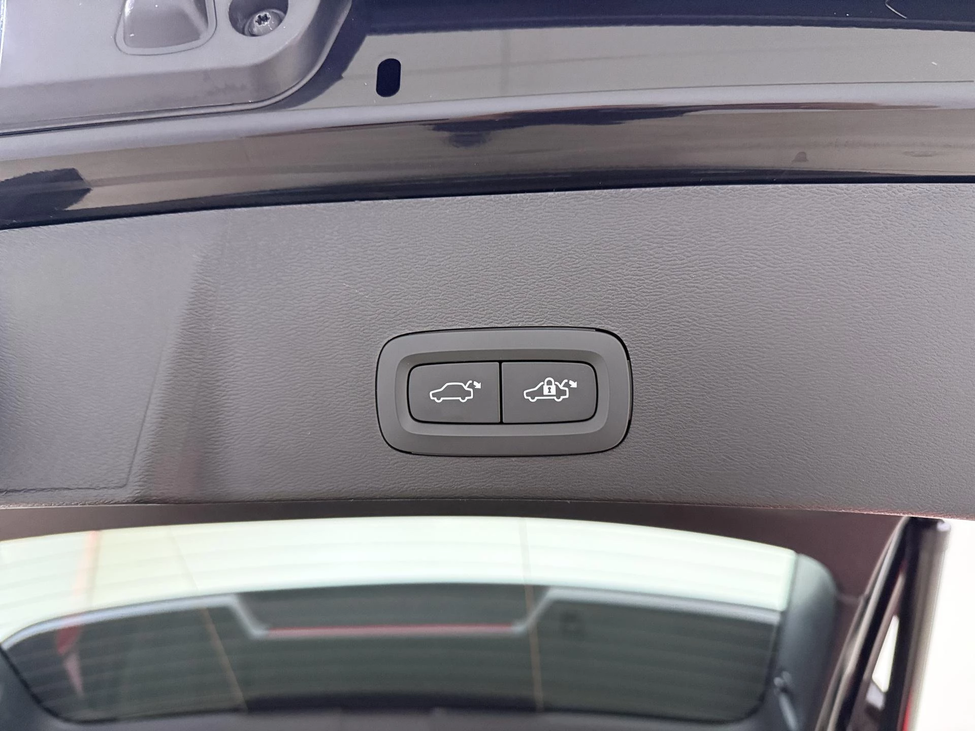Volvo XC40 1.5 T4 Plug-in hybrid Plus Dark