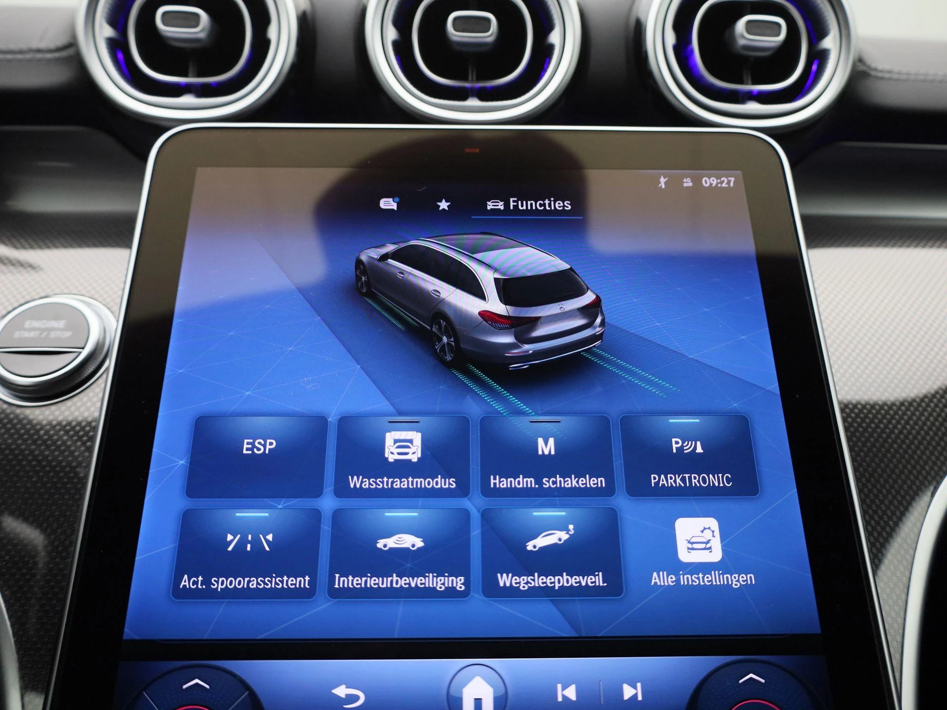 Mercedes-Benz-C-Klasse-image-26