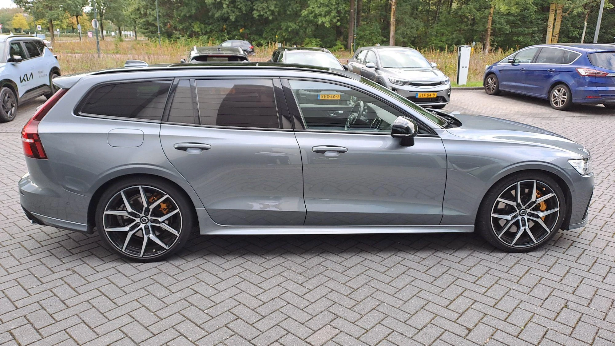 Volvo-V60-image-7