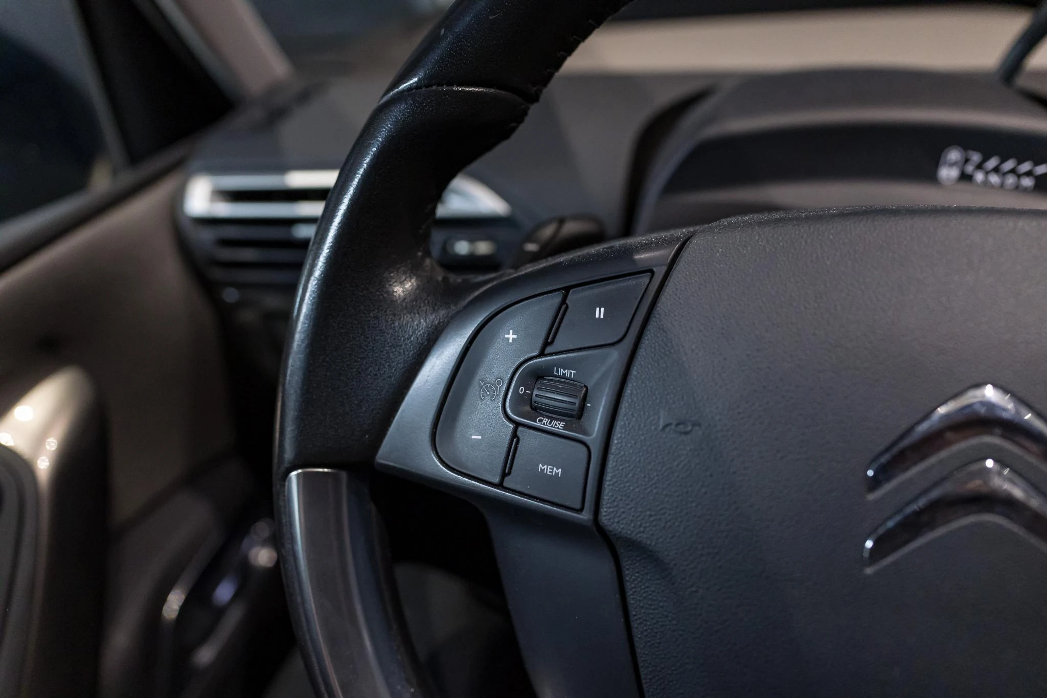 Citroën-C4 Spacetourer-image-23