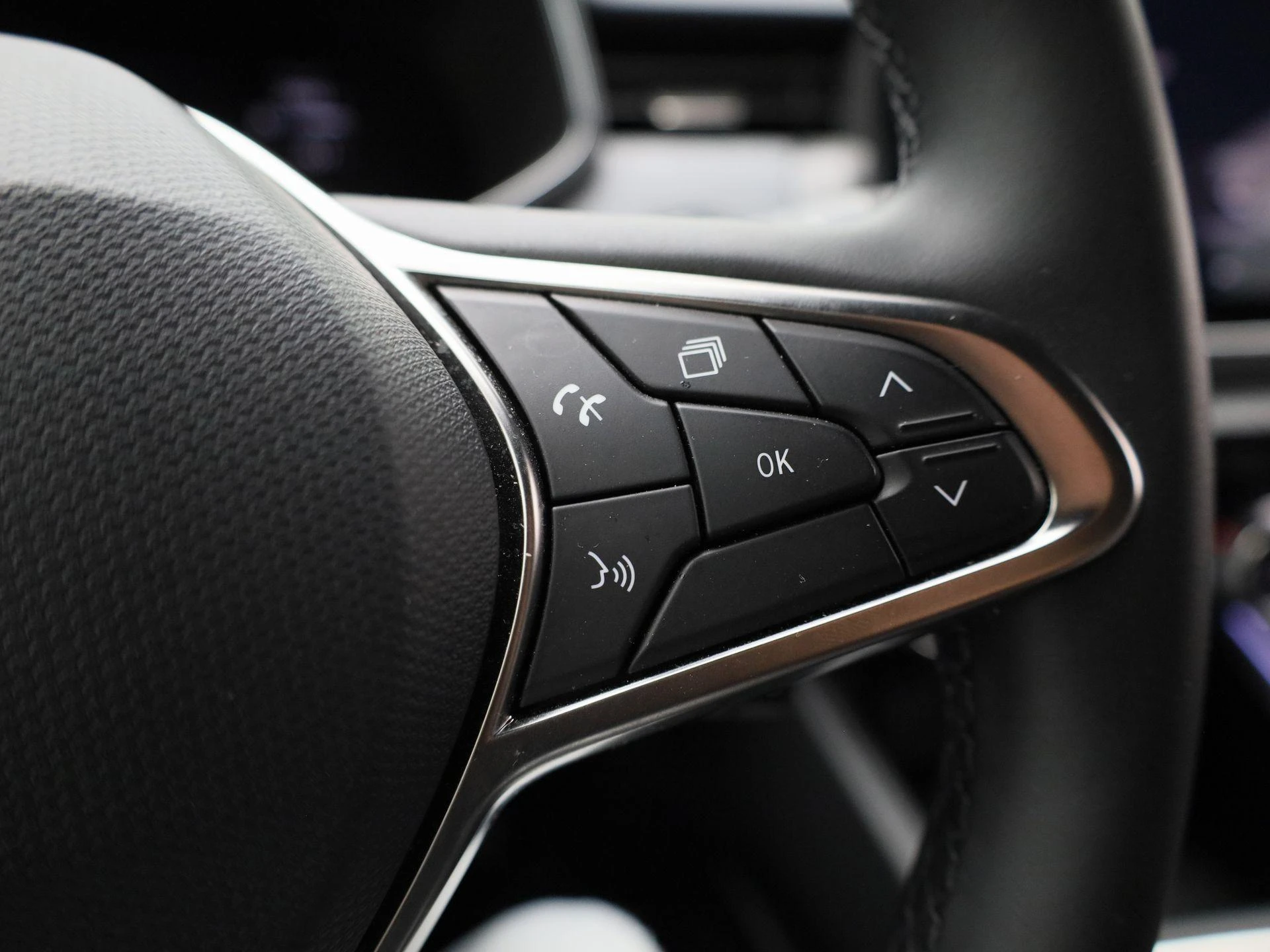 Renault-Clio-image-17