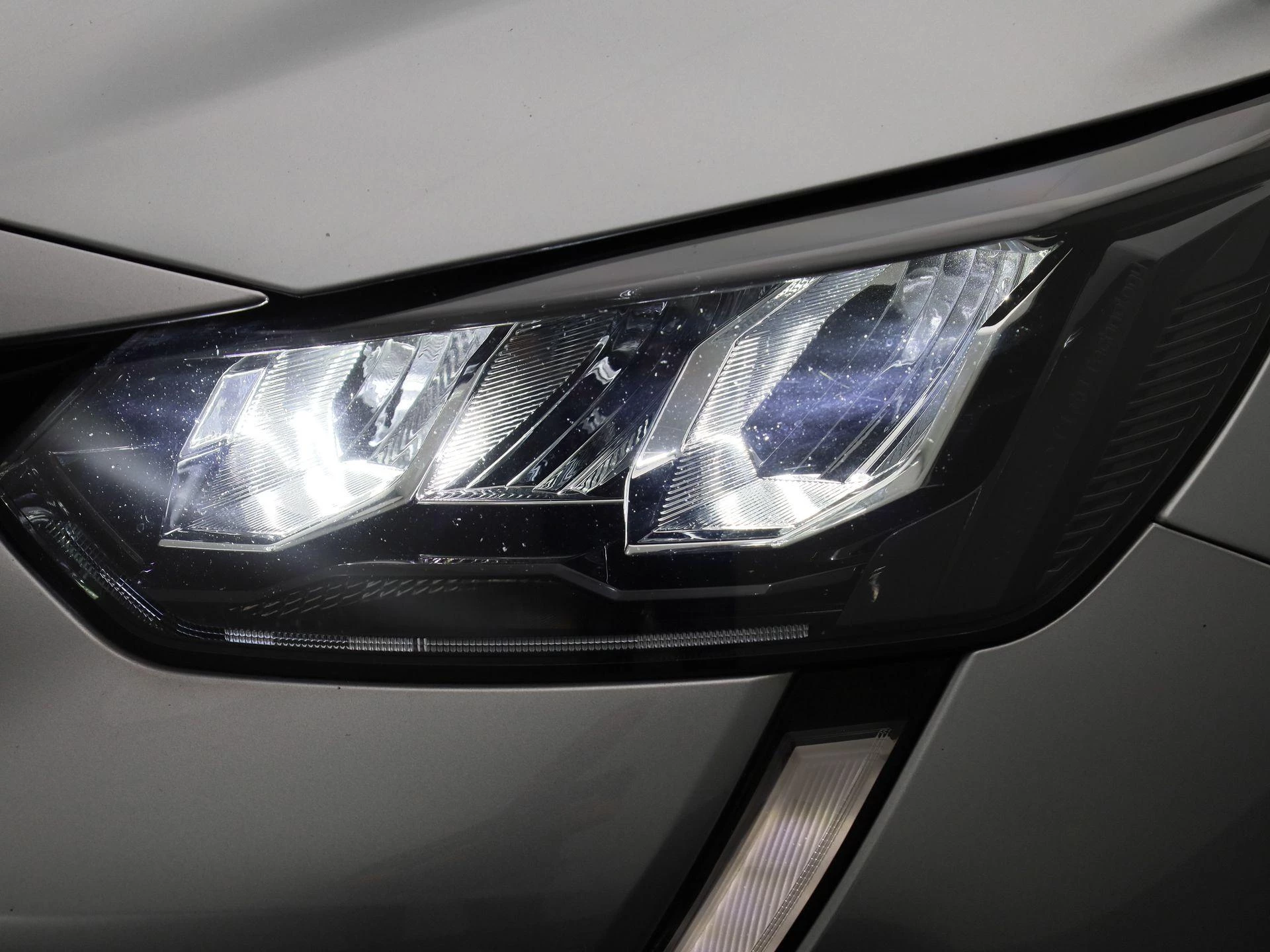 Peugeot e-208 EV Allure 50 kWh