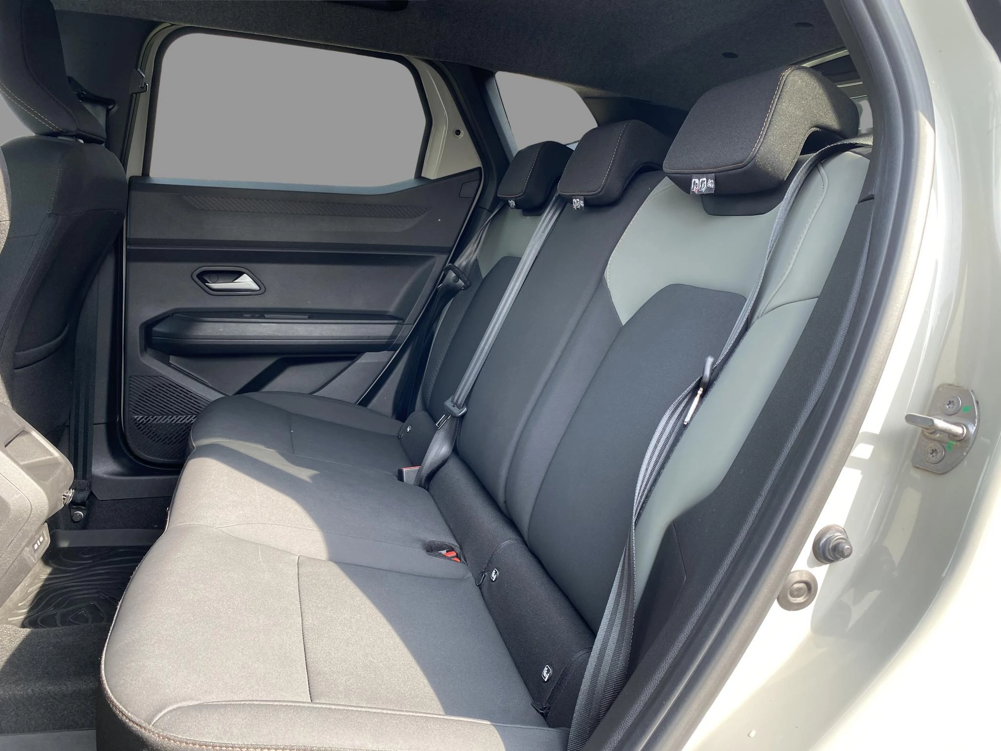 Dacia-Duster-image-13