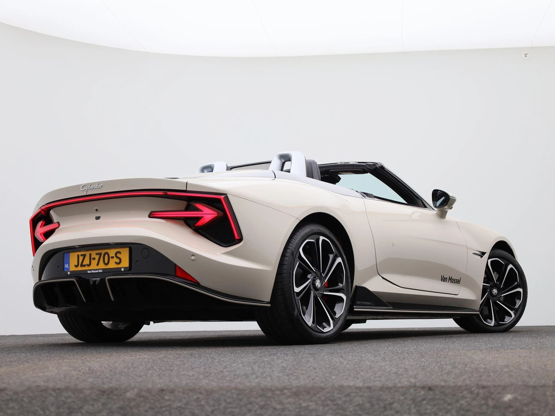 MG Cyberster GT AWD Dual Motor 77kWh