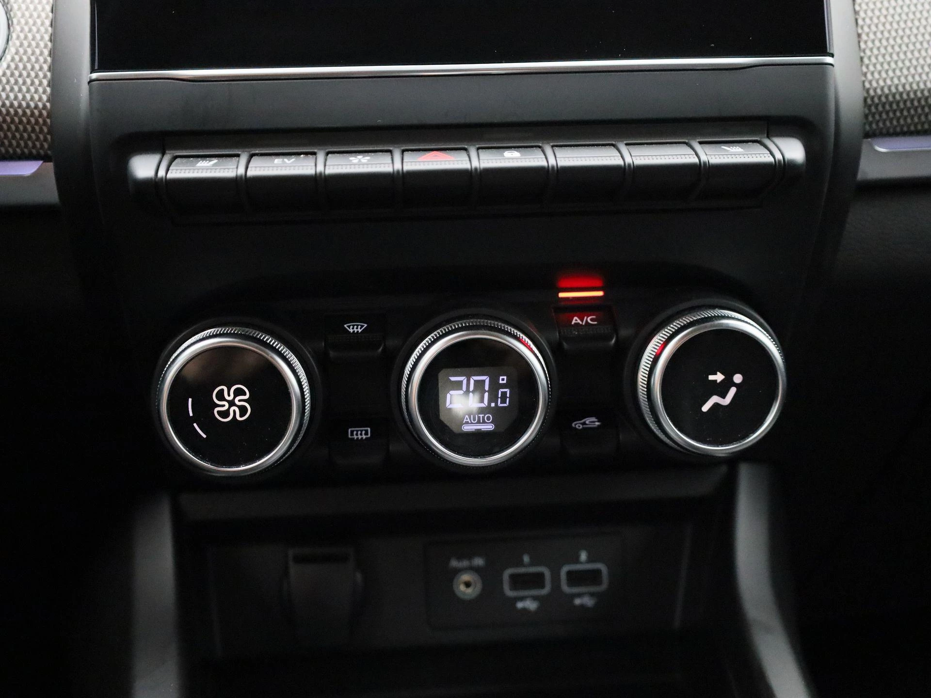 Renault-Arkana-image-16