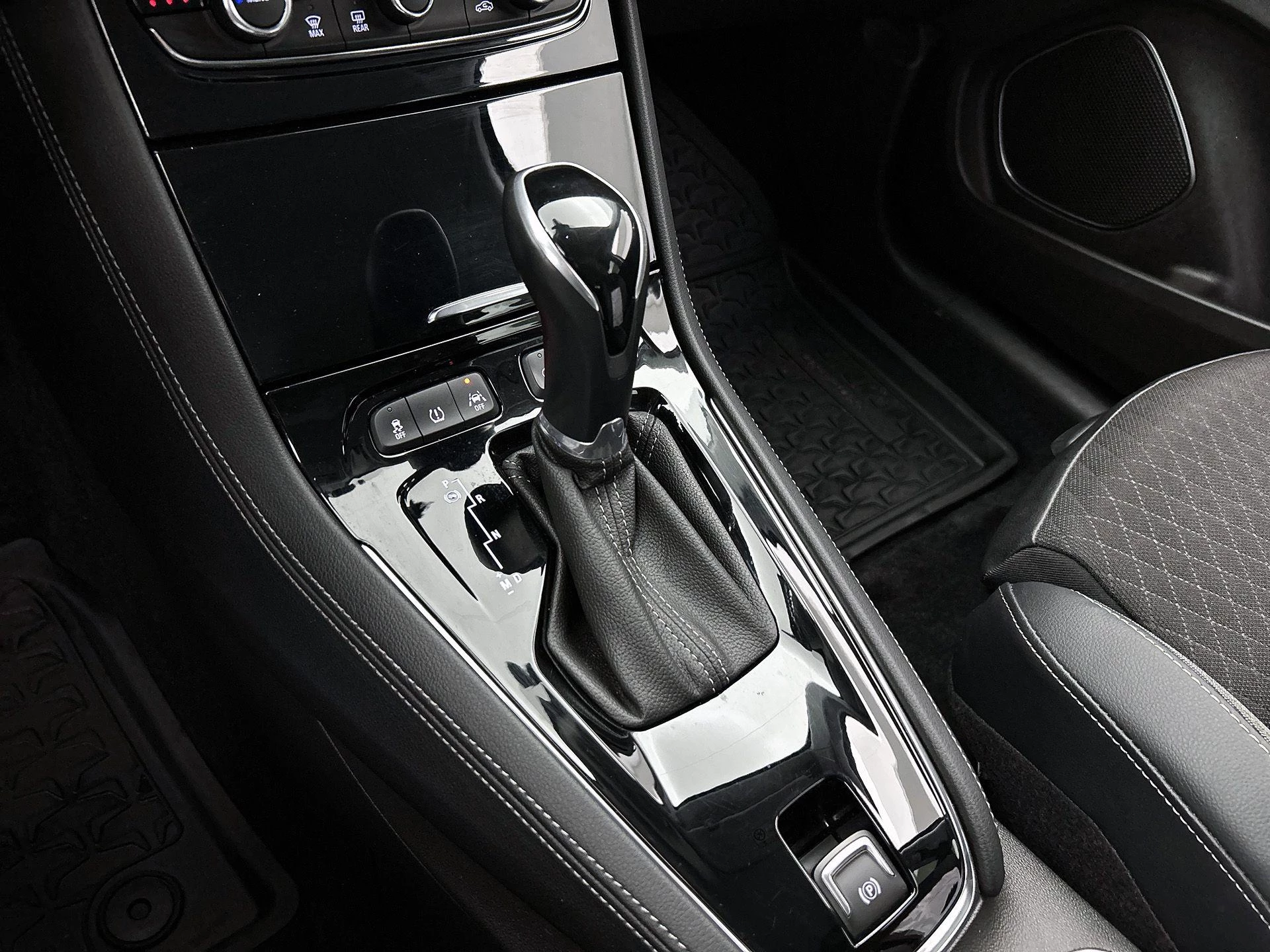 Opel-Grandland X-image-14