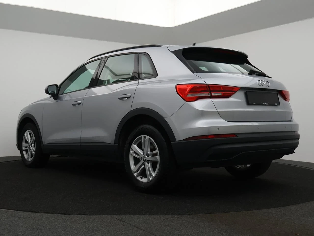 Audi-Q3-image-6