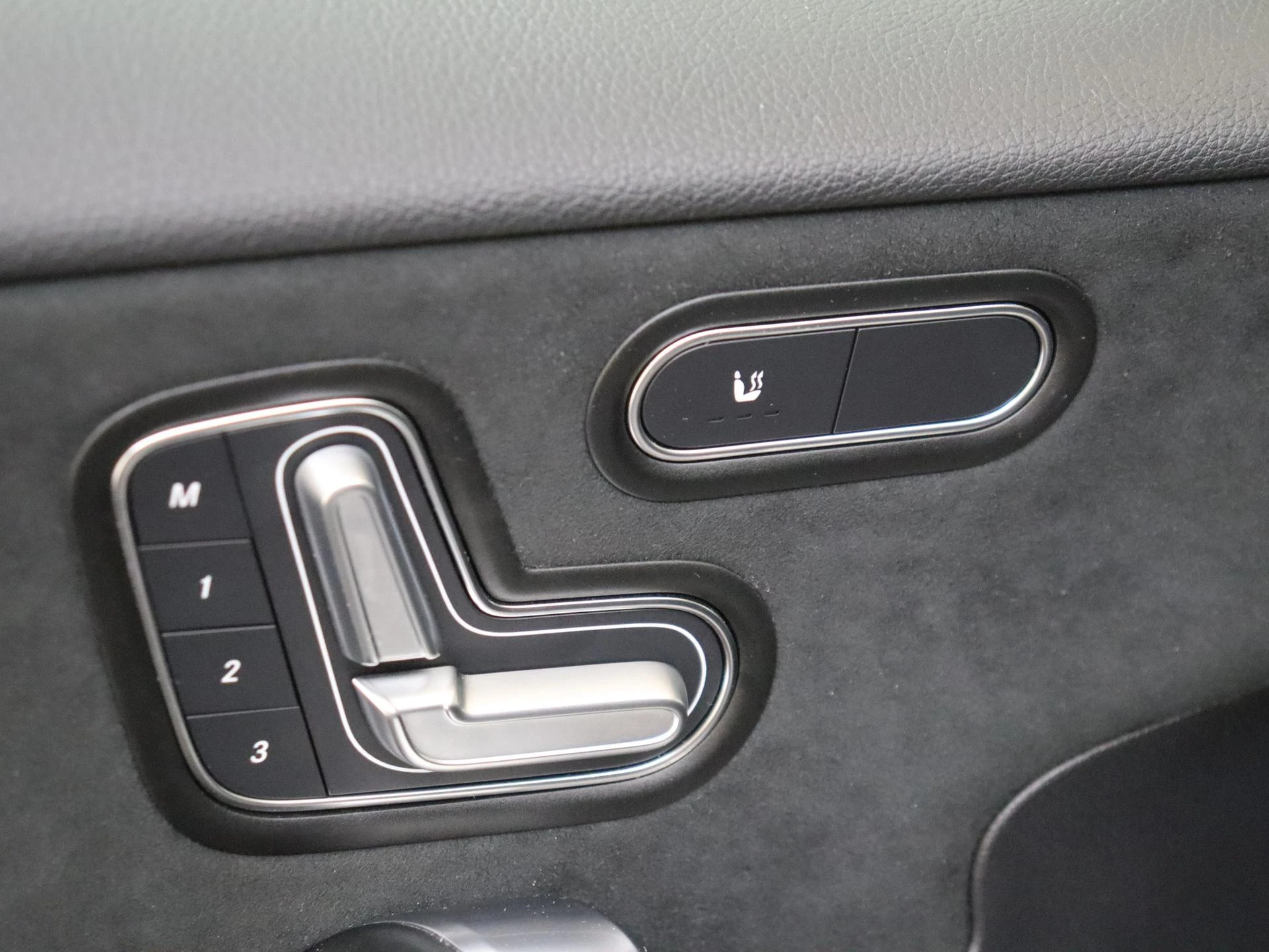 Mercedes-Benz-A-Klasse-image-25