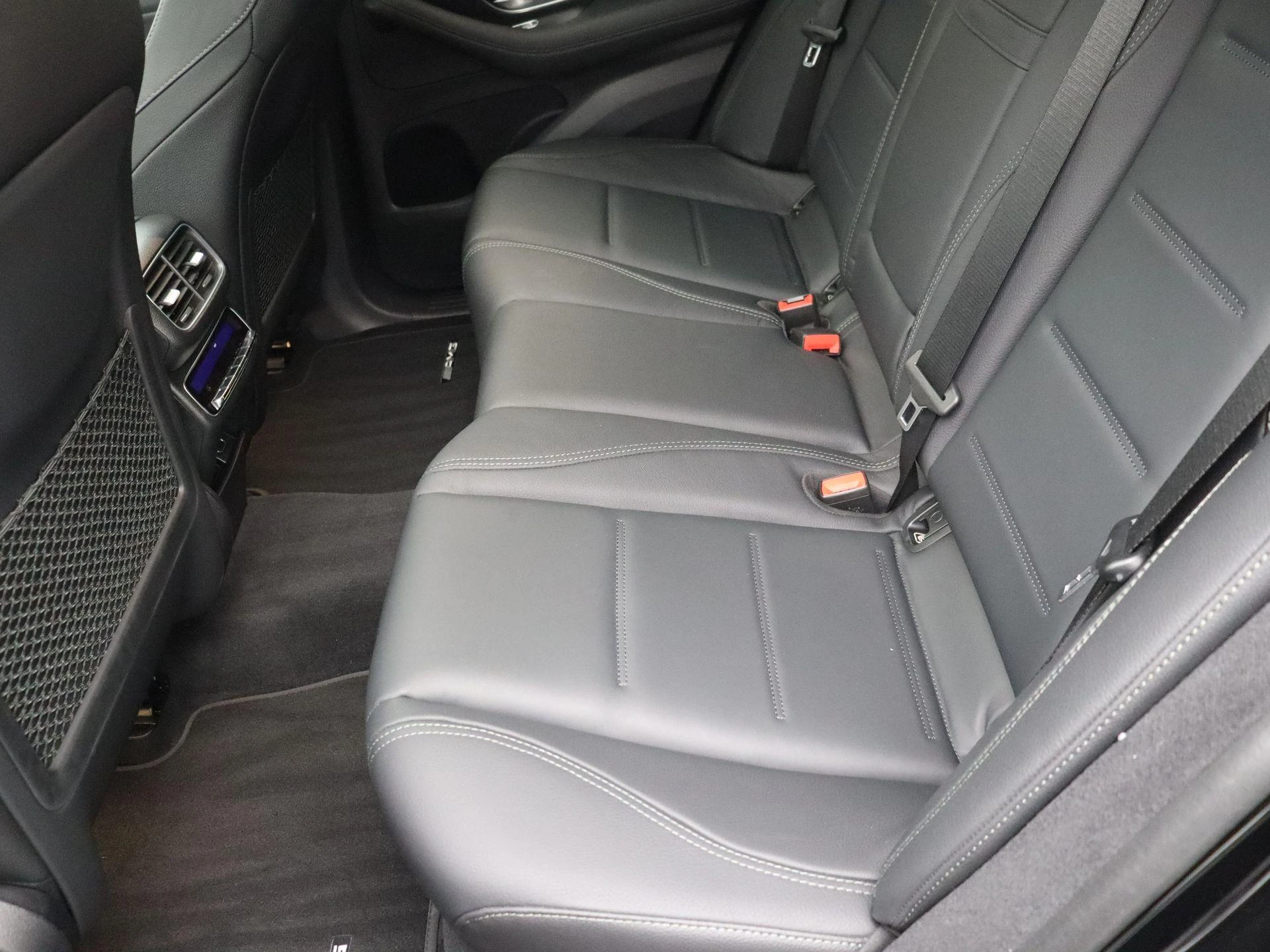 Mercedes-Benz-GLE-image-20