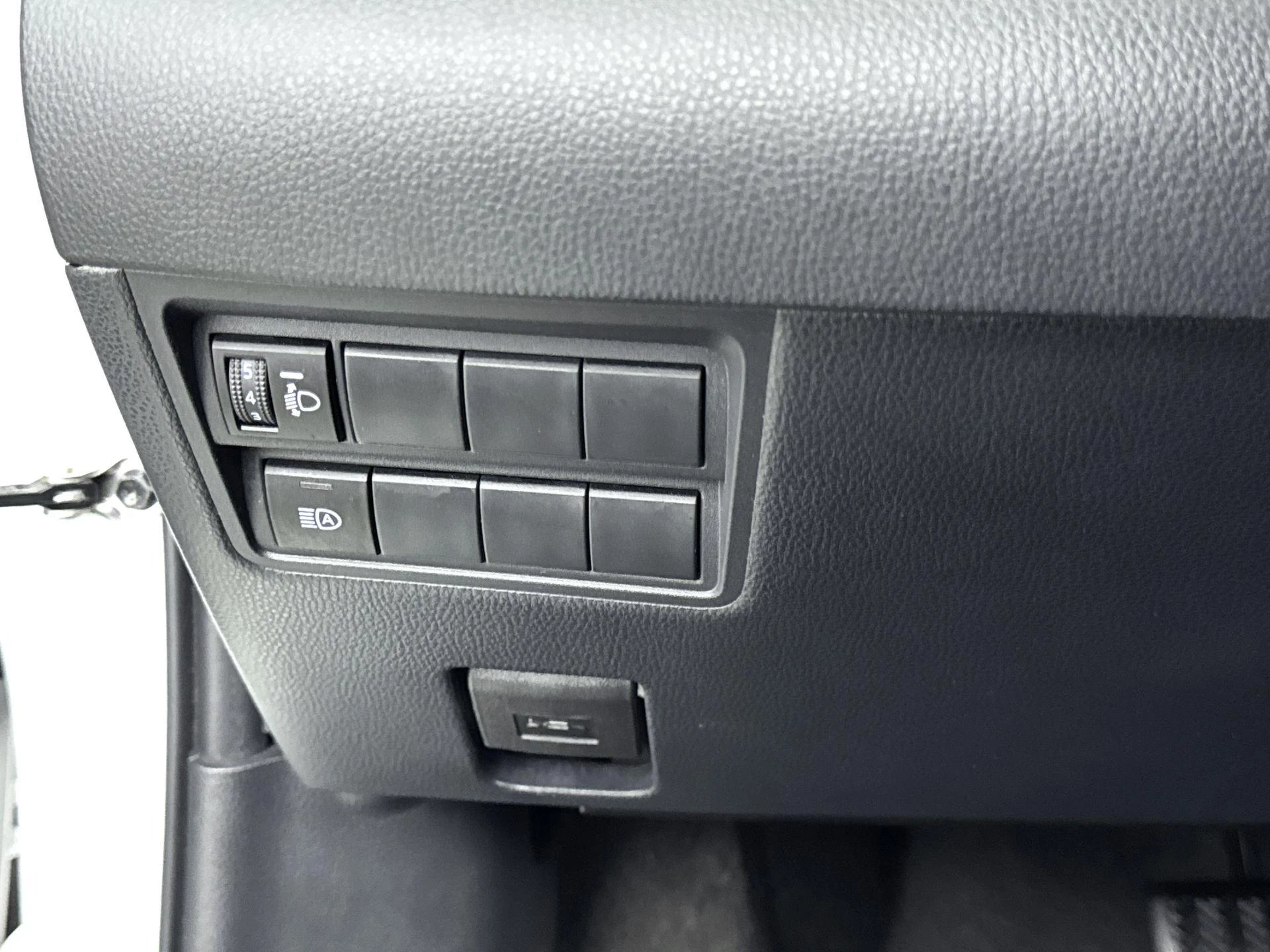 Toyota-Yaris-image-14