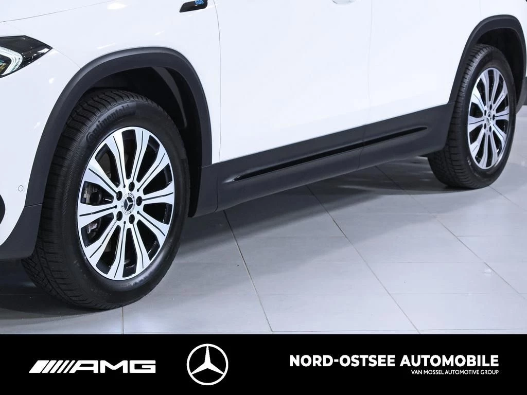 Mercedes-Benz EQB 300 4M AMG NIGHT PANO SHZ LED ACC HUD PDC AMG Line
