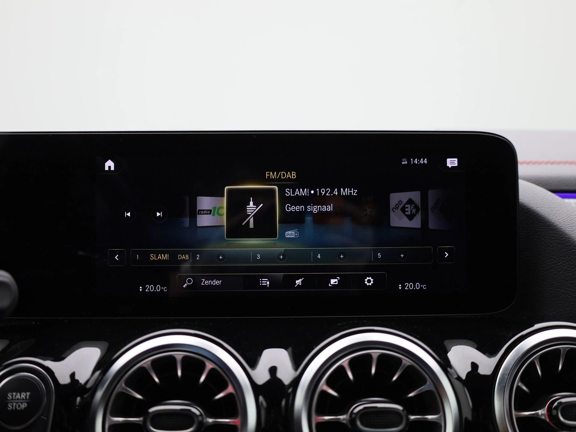Mercedes-Benz-EQA-image-21