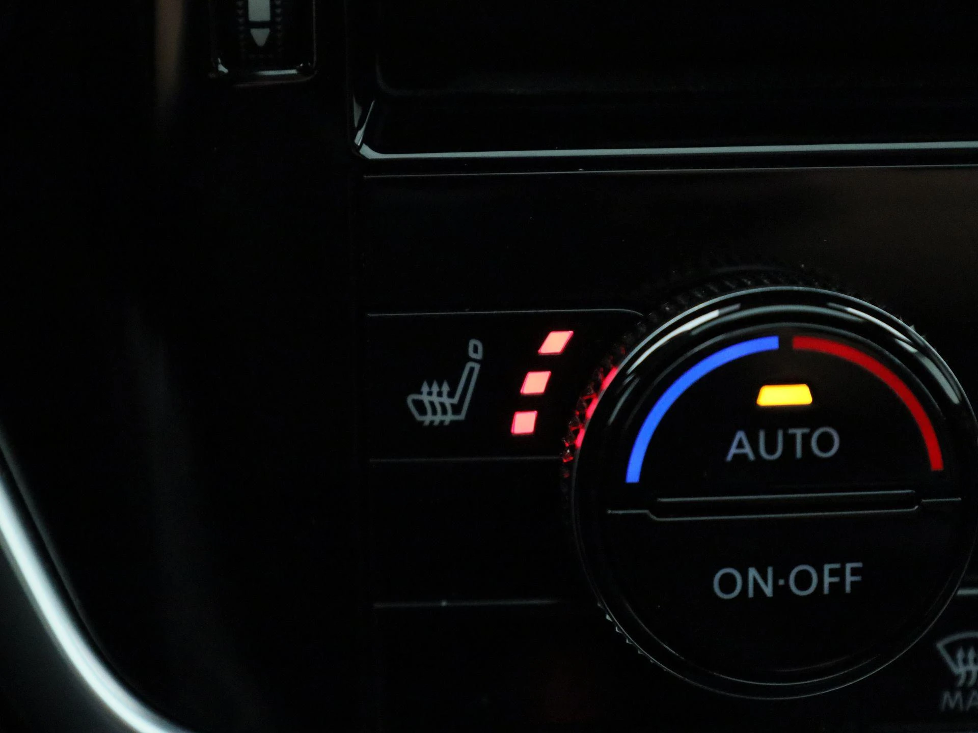 Nissan-QASHQAI-image-27