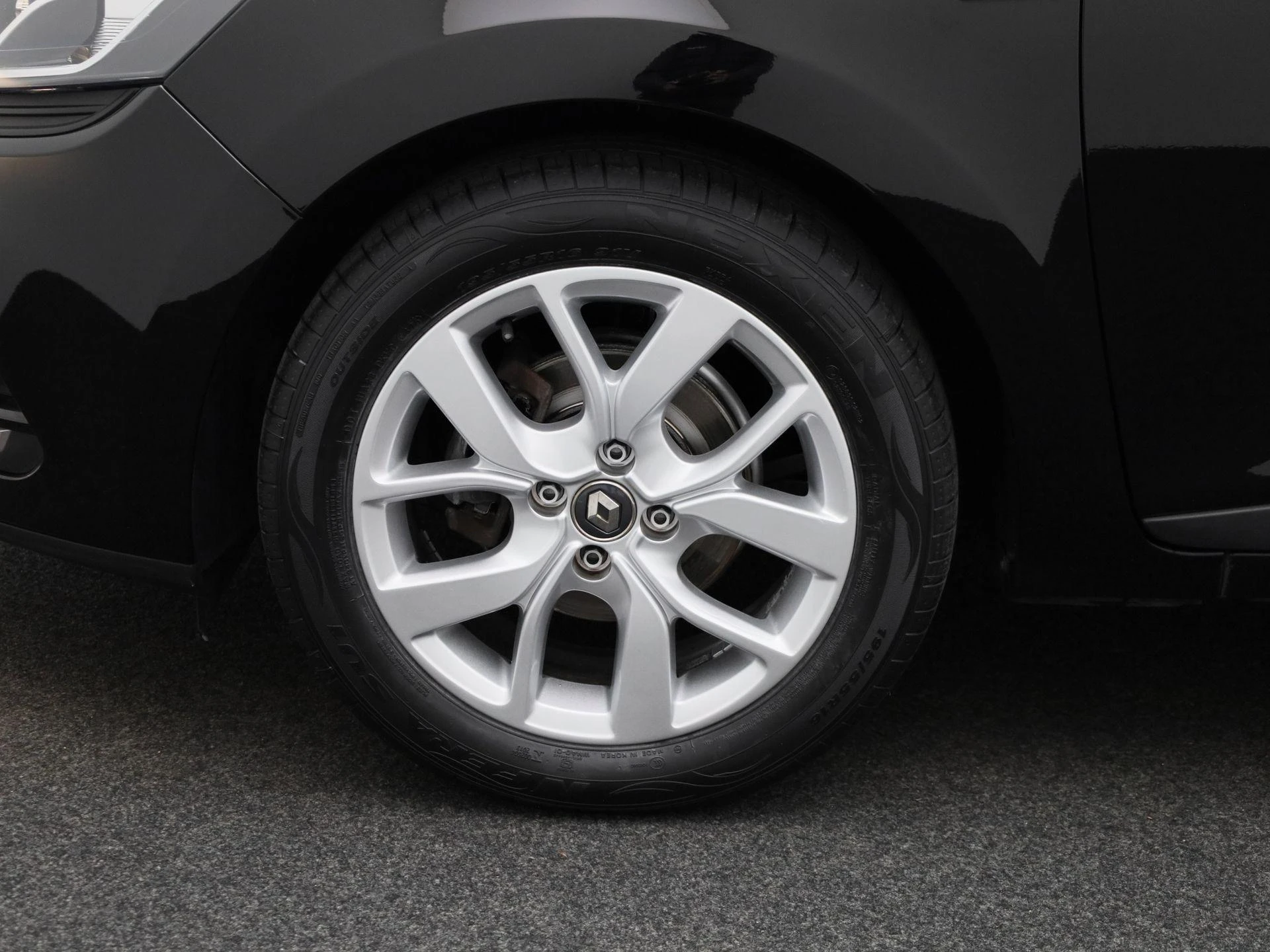 Renault-Clio-image-10