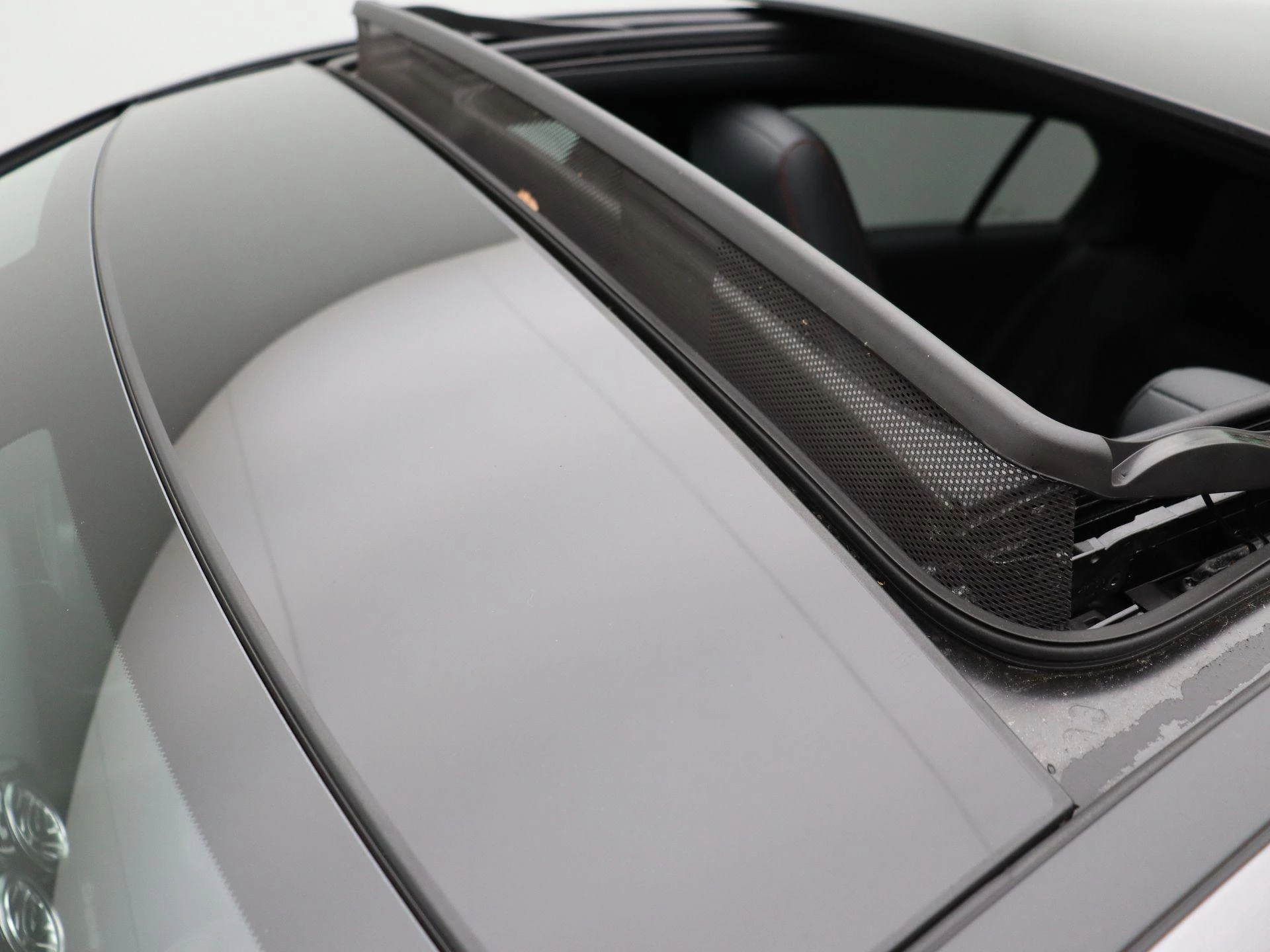 Mercedes-Benz Classe A 250 e AMG Line + MULTIBEAM LED + PANORAMISCH DAK + CARPLAY +