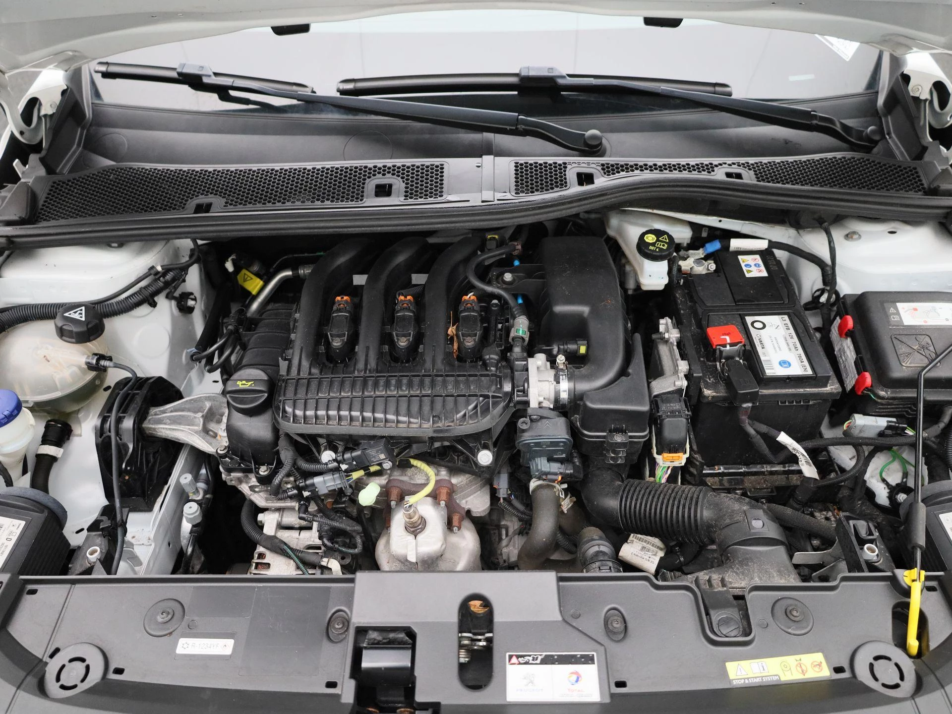 Peugeot-208-image-28