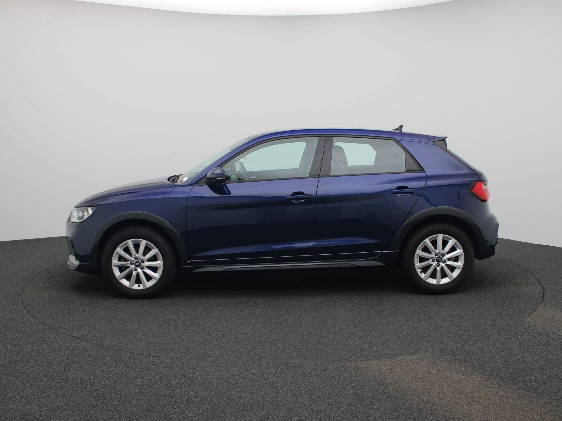 Audi-A1 Sportback-image-3