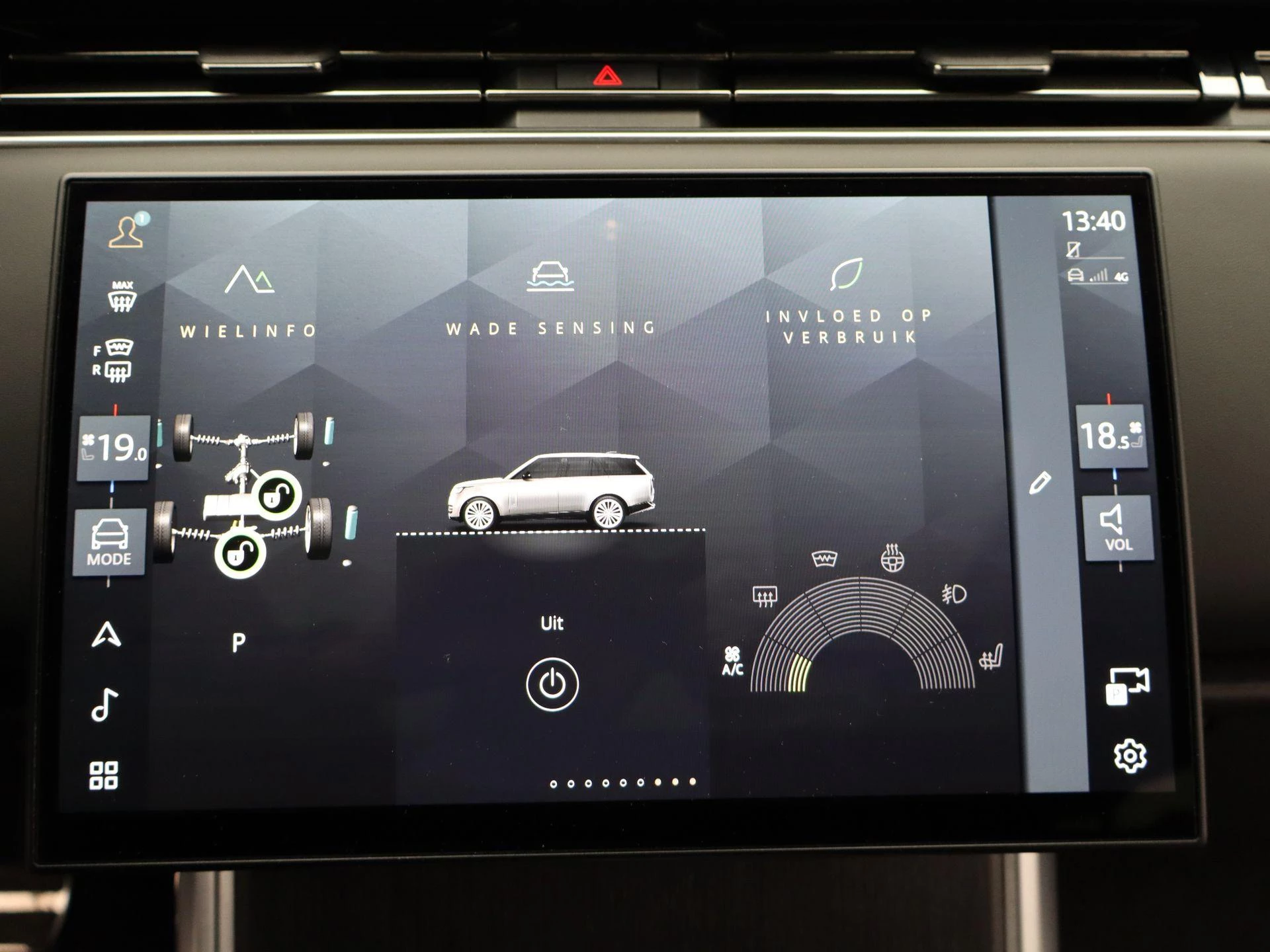 Land Rover-Range Rover-image-21