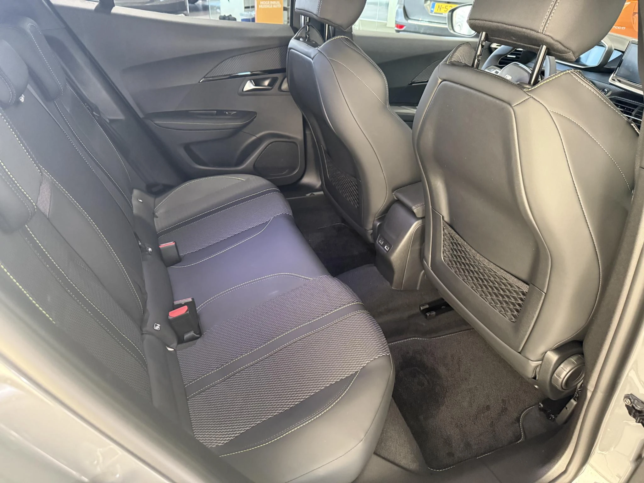 Peugeot 2008 1.2 Hybrid 145 GT