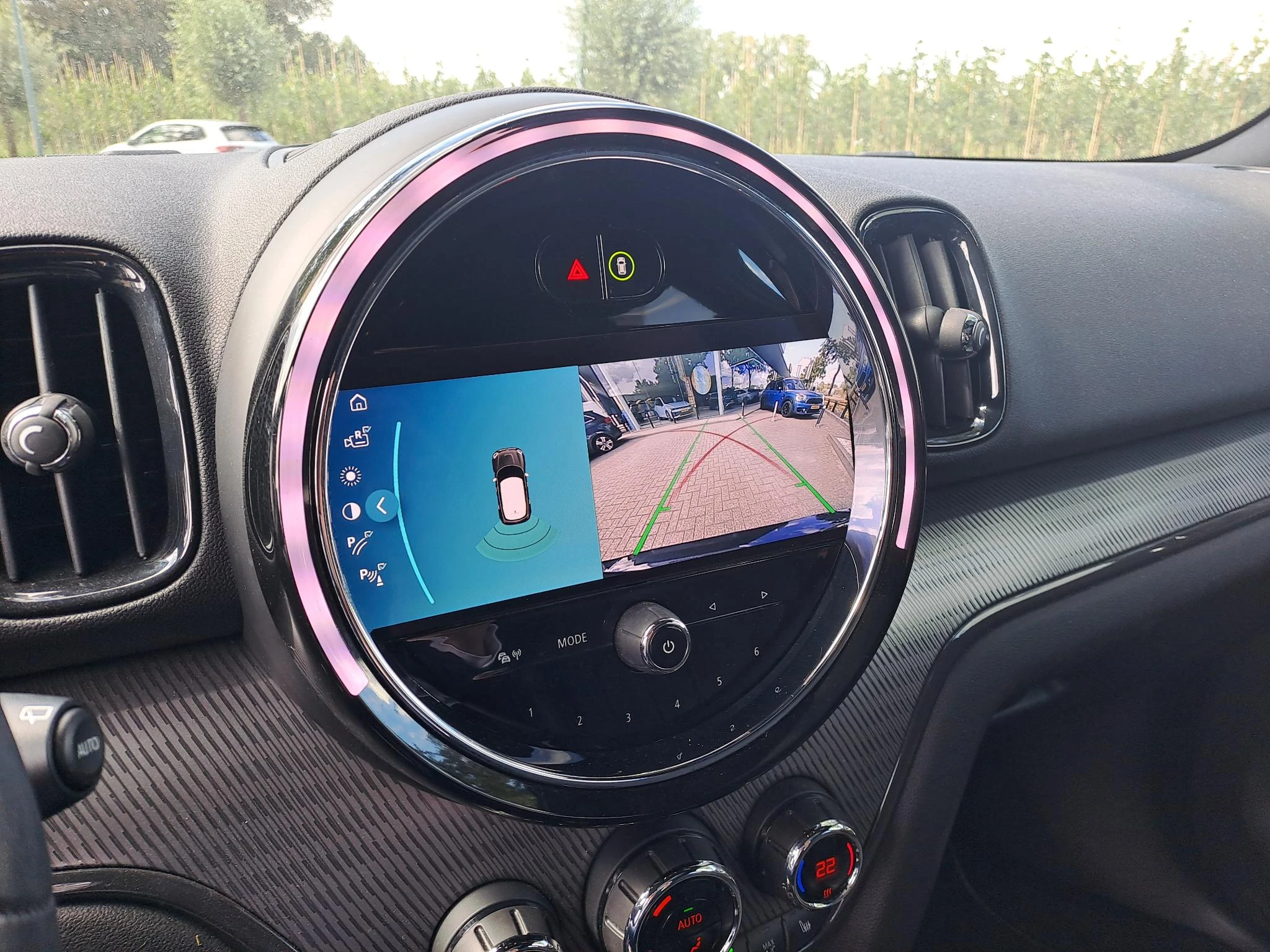 MINI-Countryman-image-12