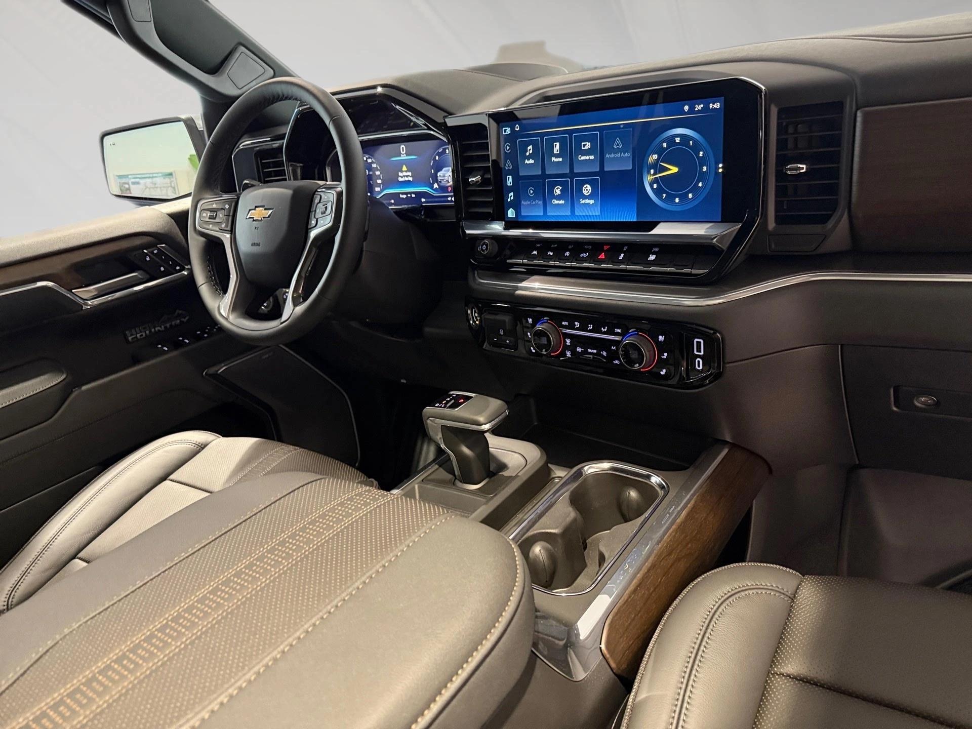 Chevrolet-Silverado-image-7