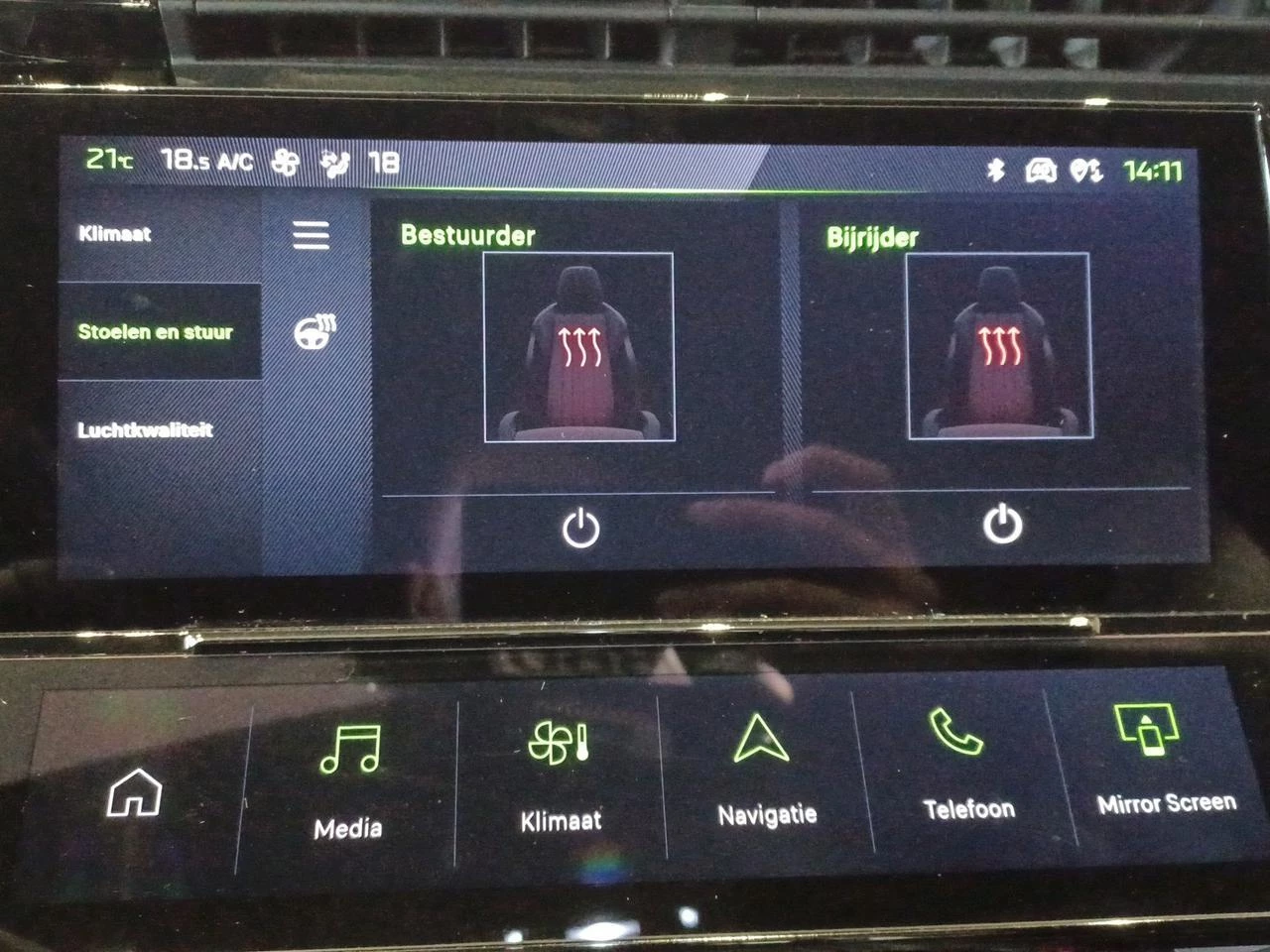 Peugeot-408-image-24