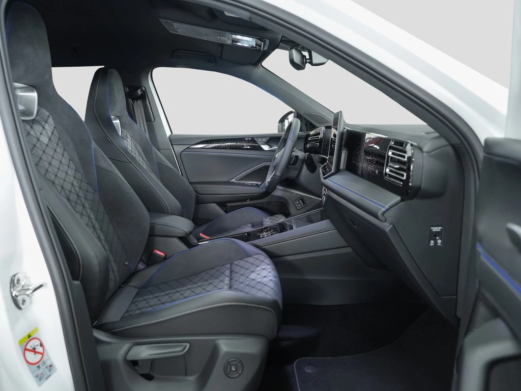 Volkswagen Tiguan R-Line 1,5 l eHybrid OPF 110 kW (150 PS) / 85 kW (115 PS) 6-Gang-Doppelkupplungsgetriebe DSG