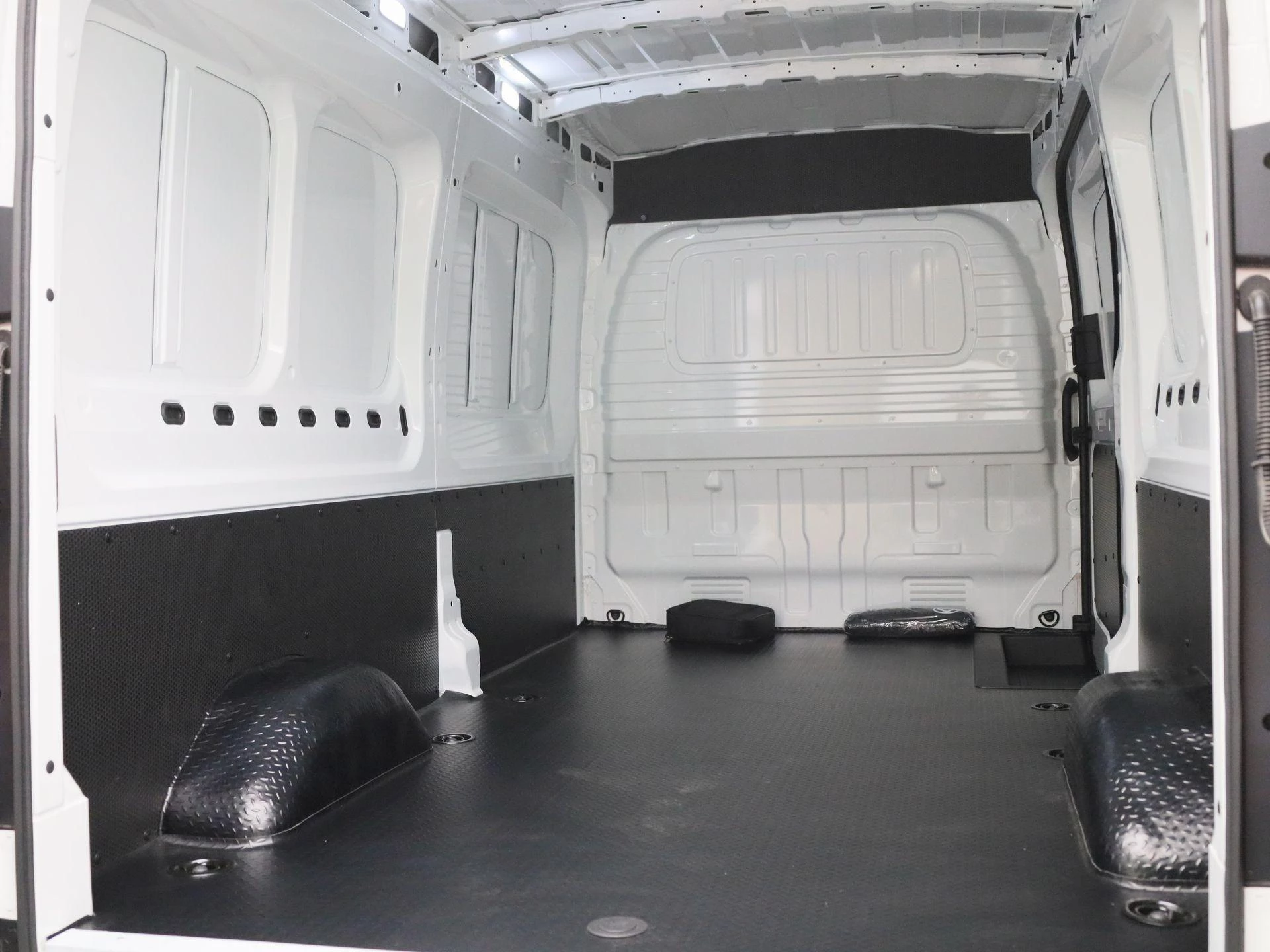 Maxus eDeliver9 L3H2 Business DEAL 89 kWh