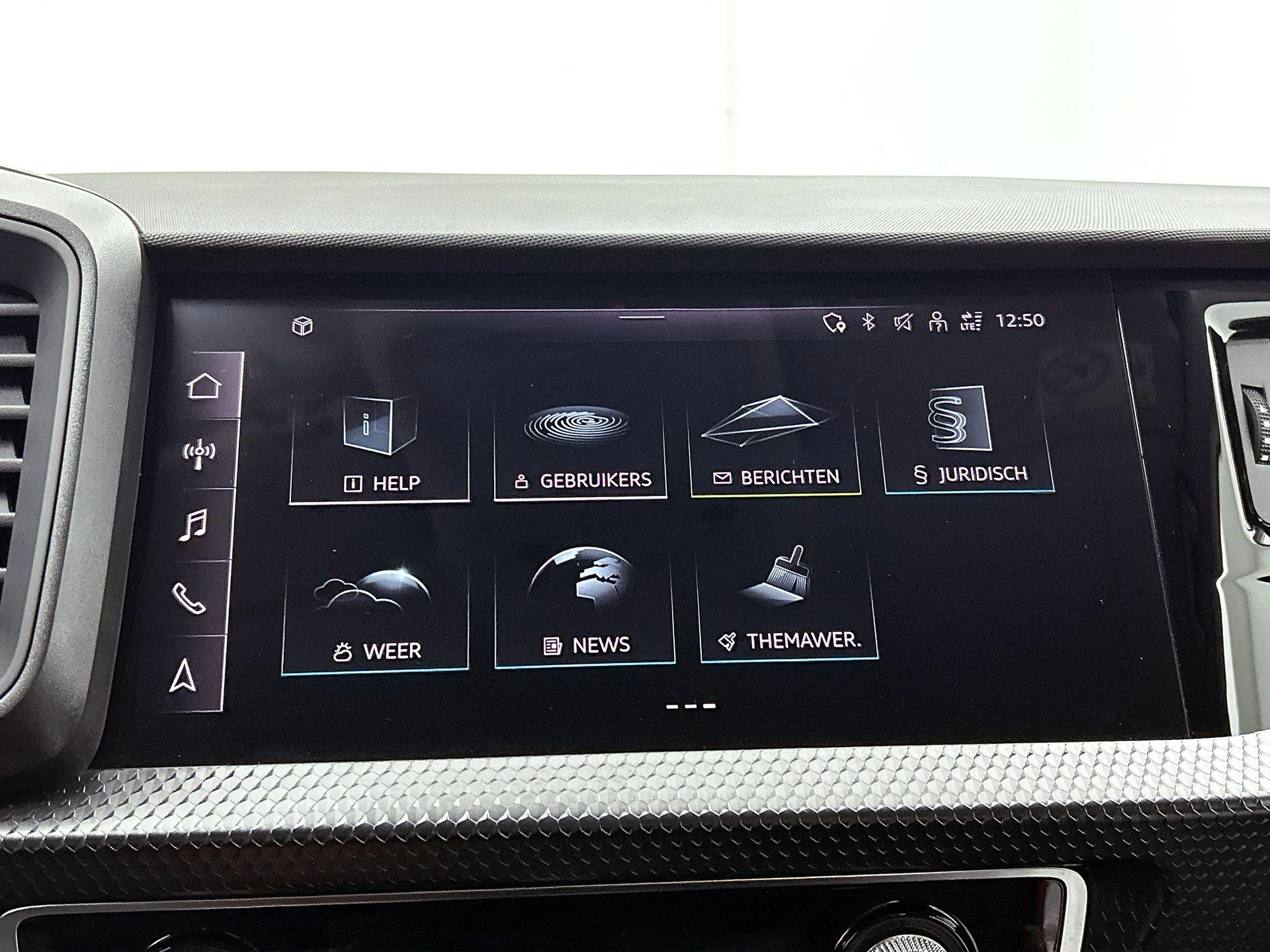 Audi-A1 Sportback-image-6