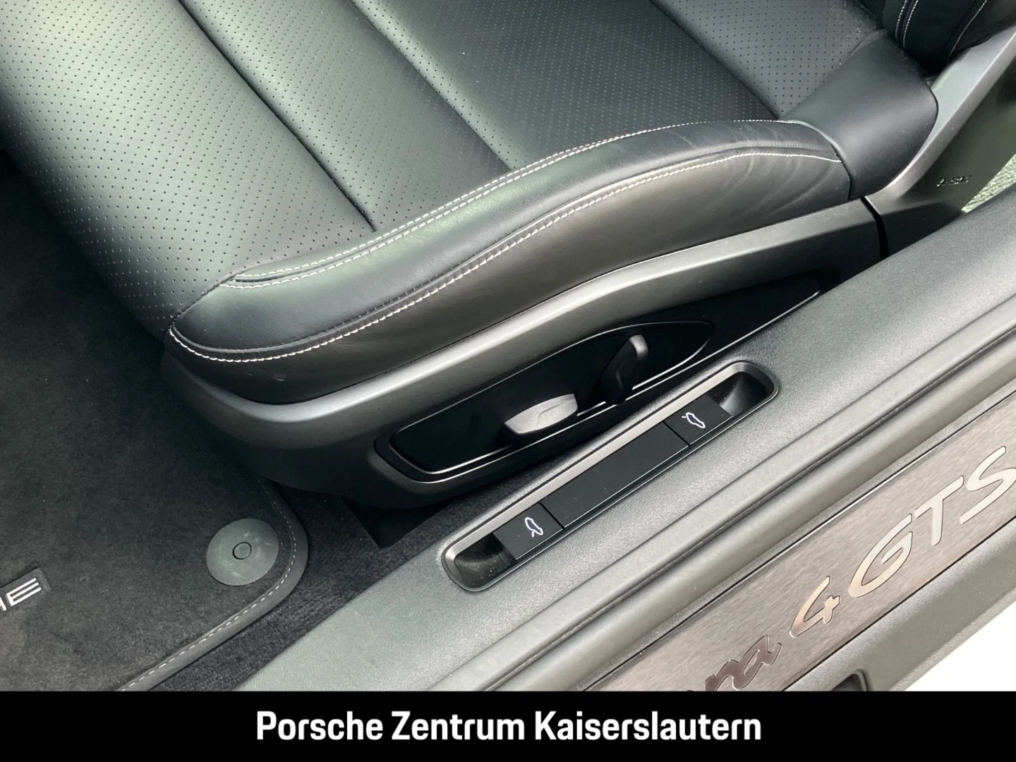 Porsche-911-image-23