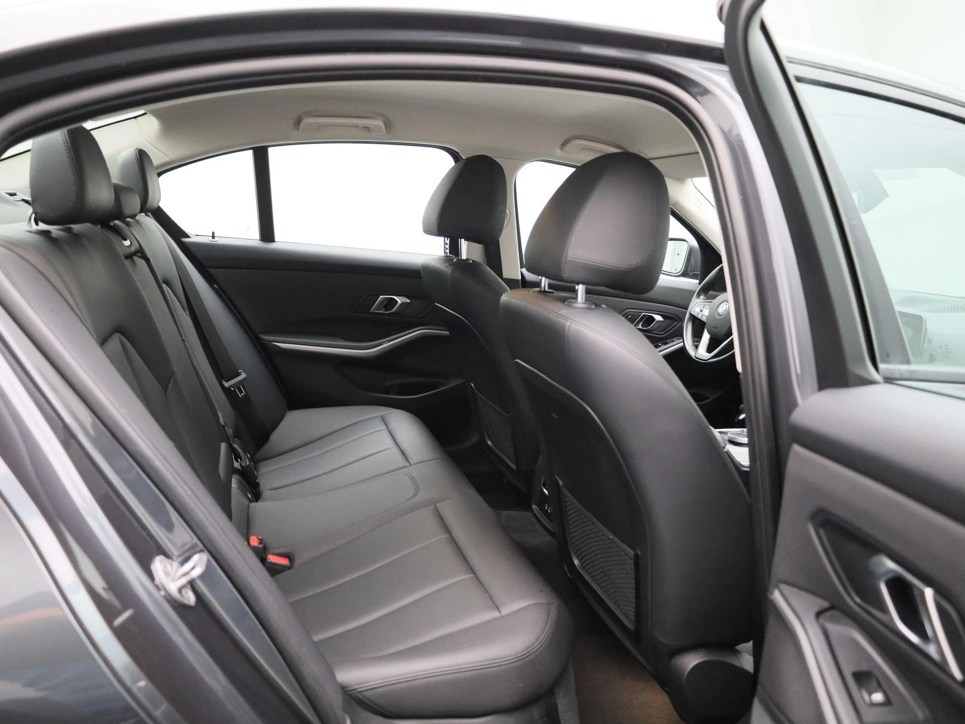 BMW-3 Serie-image-32